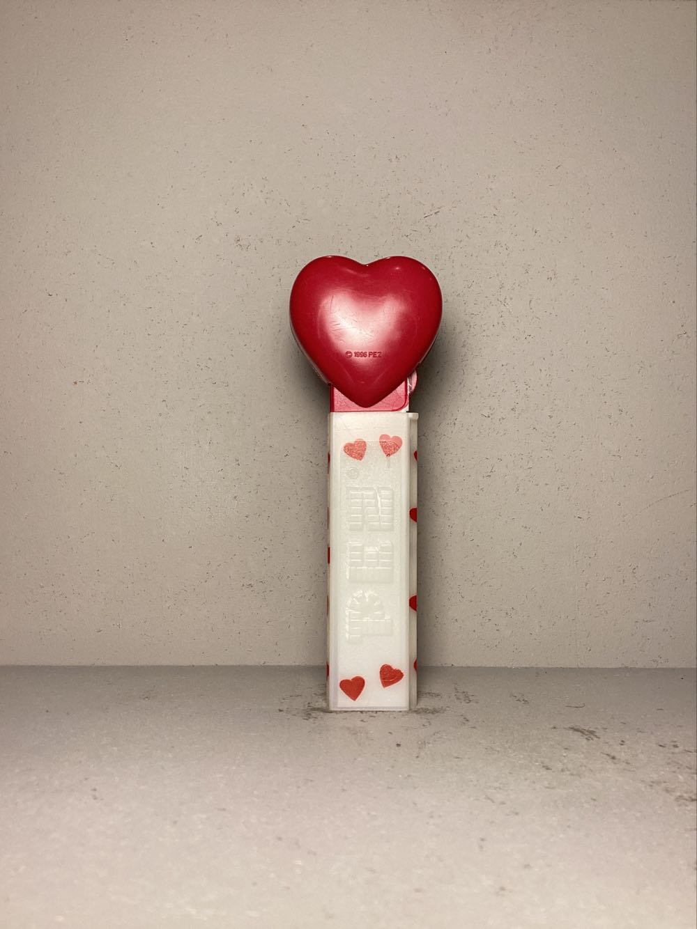 Valentine’s Day- Heart- UR Special - Holiday pez collectible - Main Image 3
