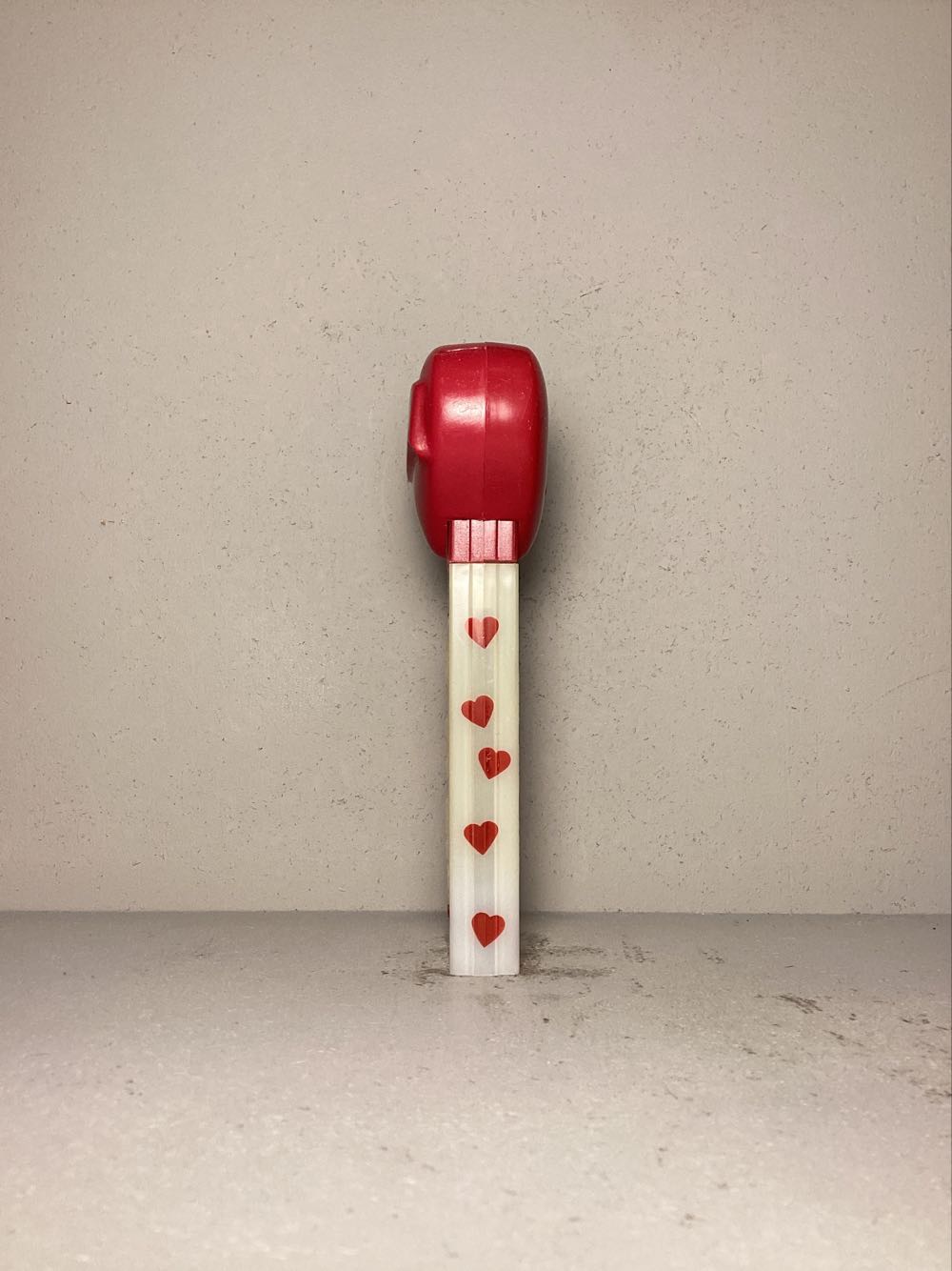 Valentine’s Day- Heart- XOXO - Holiday pez collectible - Main Image 4