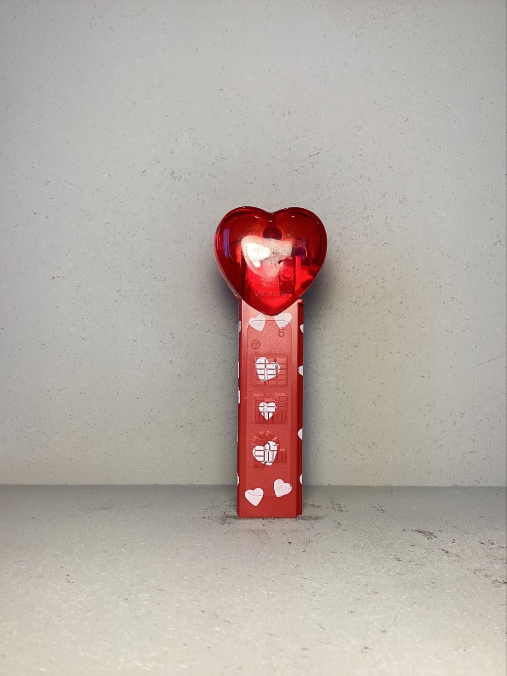 Valentine’s Day- Heart- Happy Valentine’s Day (Short Heart) - Holiday pez collectible - Main Image 3