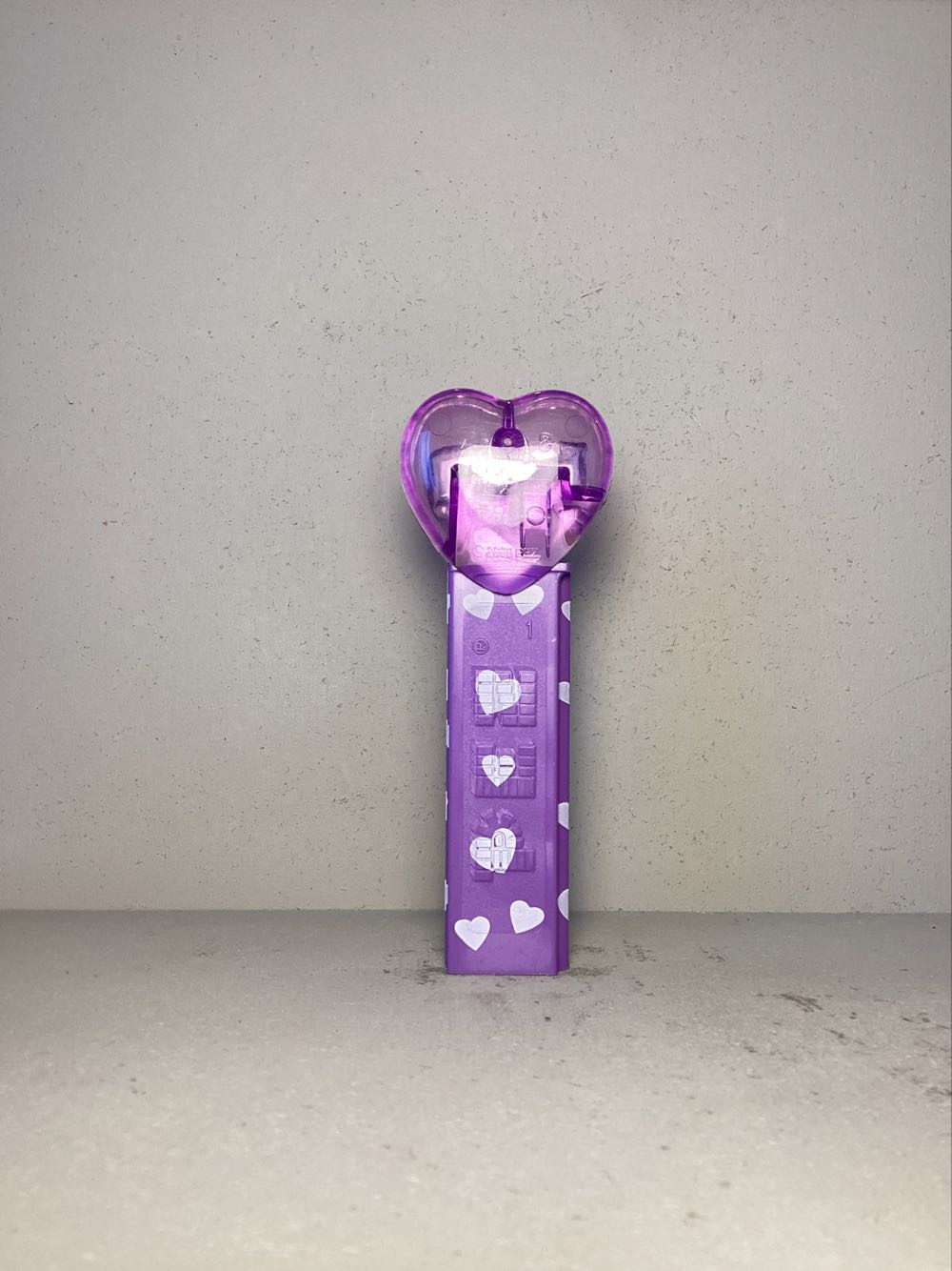 Valentine’s Day- Heart- Happy Valentine’s Day (Short Heart) - Holiday pez collectible - Main Image 3