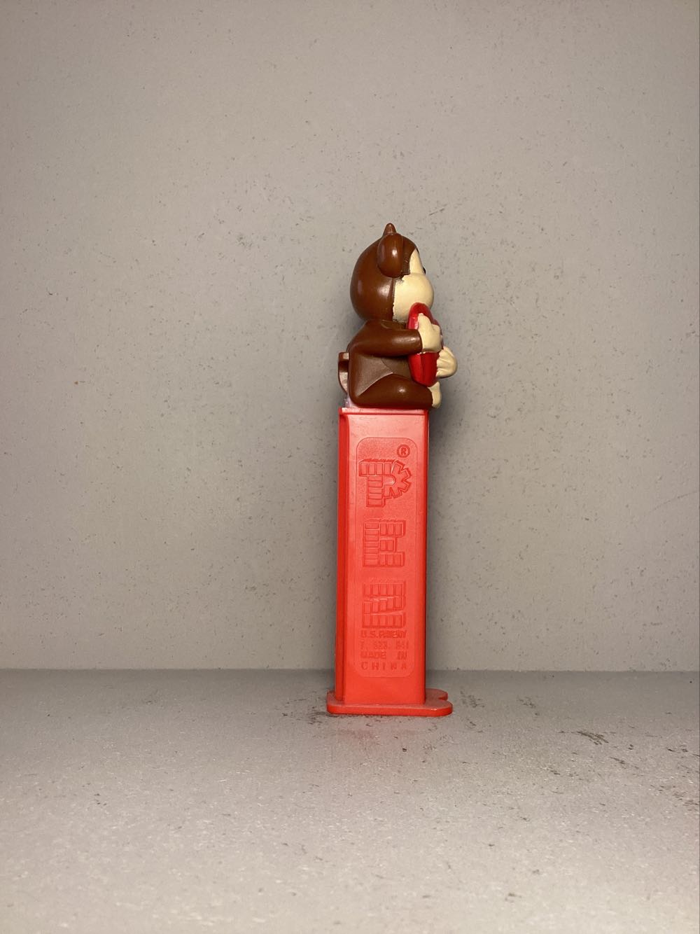 Valentine’s Day- Valentine Monkey - Holiday pez collectible - Main Image 2