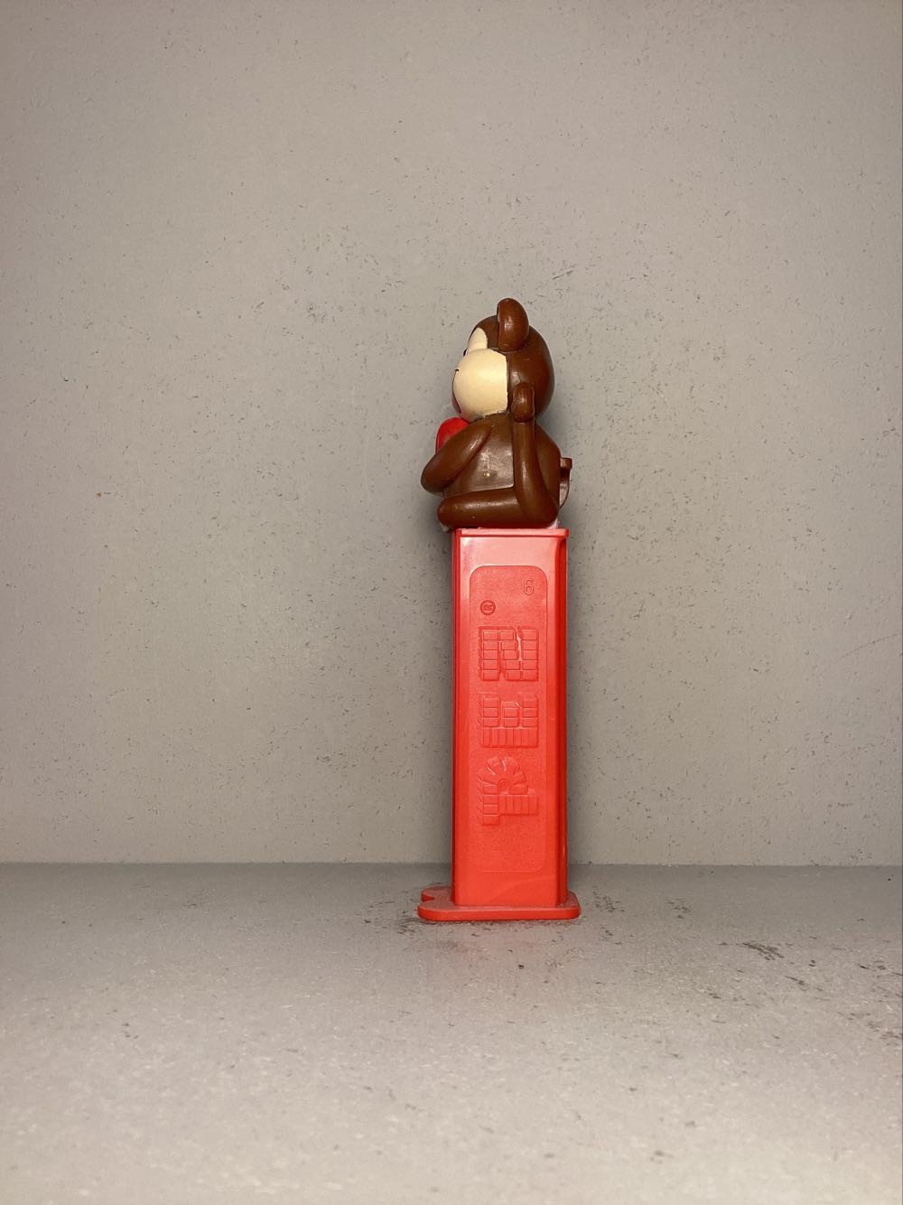 Valentine’s Day- Valentine Monkey - Holiday pez collectible - Main Image 4