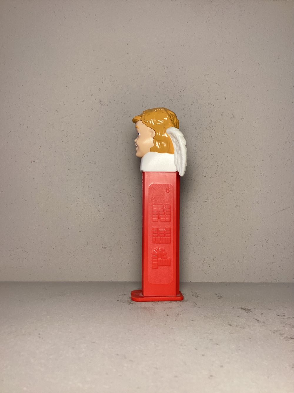 Valentine’s Day- Cherub - Holiday pez collectible - Main Image 4