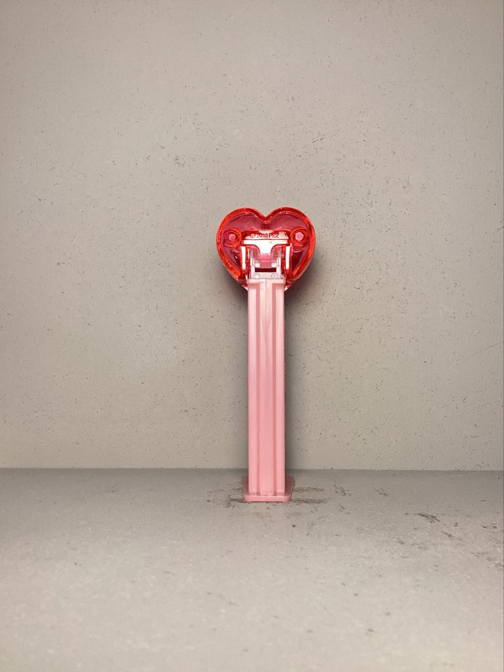 Valentine’s Day - Silly Crystal Heart - VALENTINES DAY pez collectible - Main Image 3
