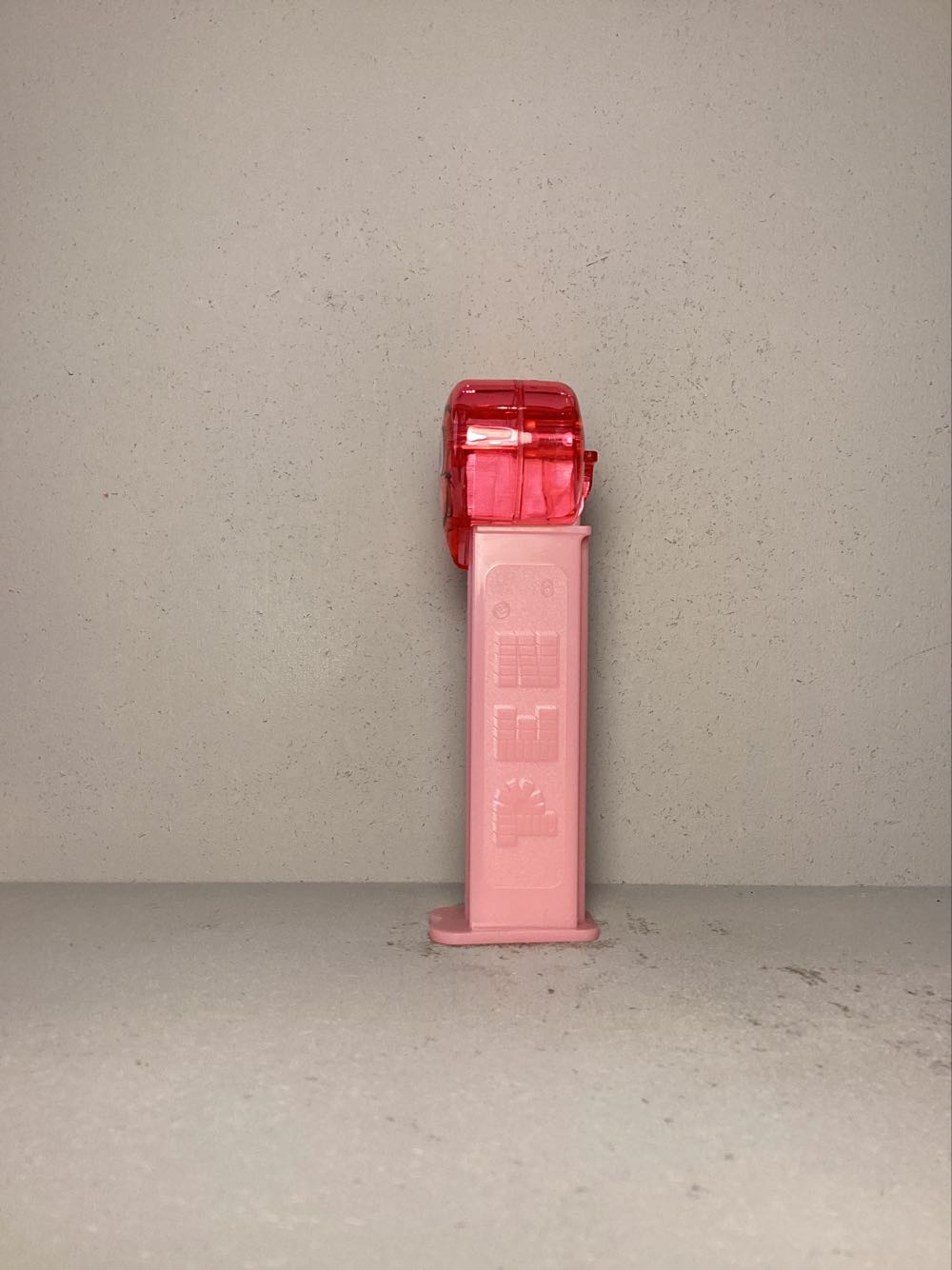 Valentine’s Day - Silly Crystal Heart - VALENTINES DAY pez collectible - Main Image 4