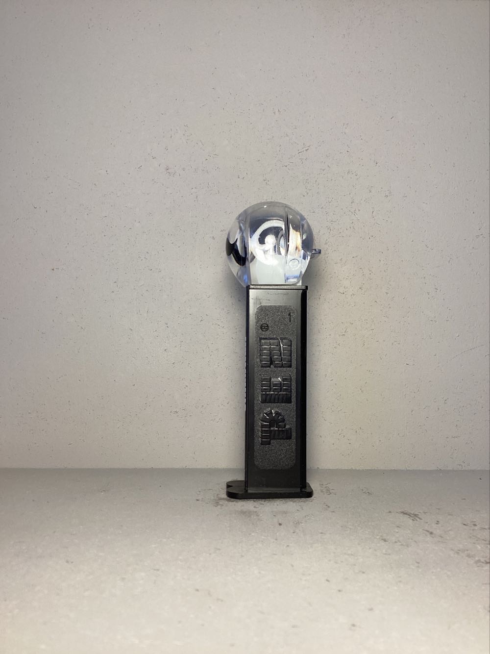 Emoji - Father’s Day Ball Crystal - Miscellaneous pez collectible - Main Image 4