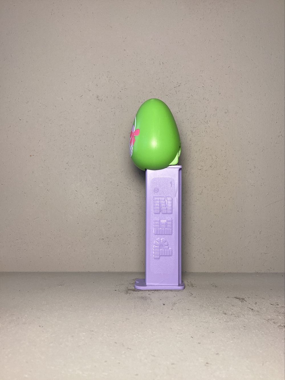 Easter- Easter Egg - Holiday pez collectible - Main Image 4