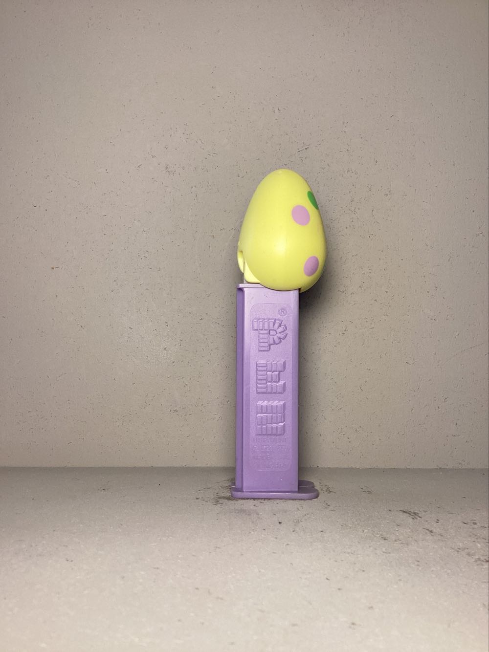 Easter- Easter Egg - Holiday pez collectible - Main Image 2