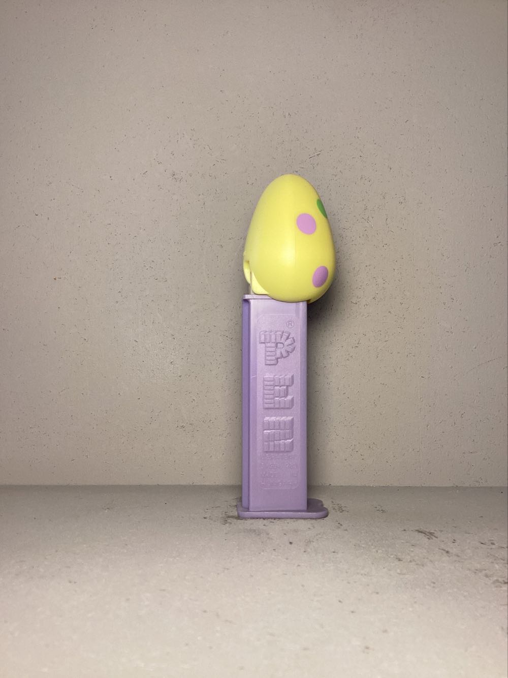Easter- Easter Egg - Holiday pez collectible - Main Image 2