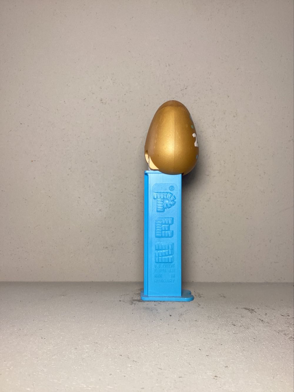 Easter- Easter Egg - Holiday pez collectible - Main Image 2