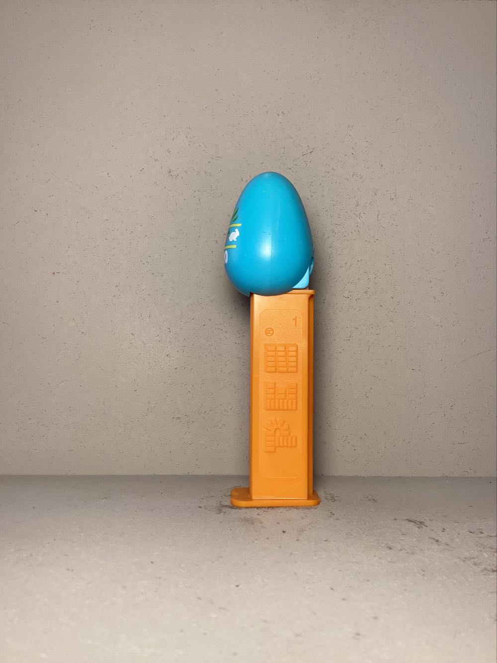 Easter- Easter Egg - Holiday pez collectible - Main Image 4
