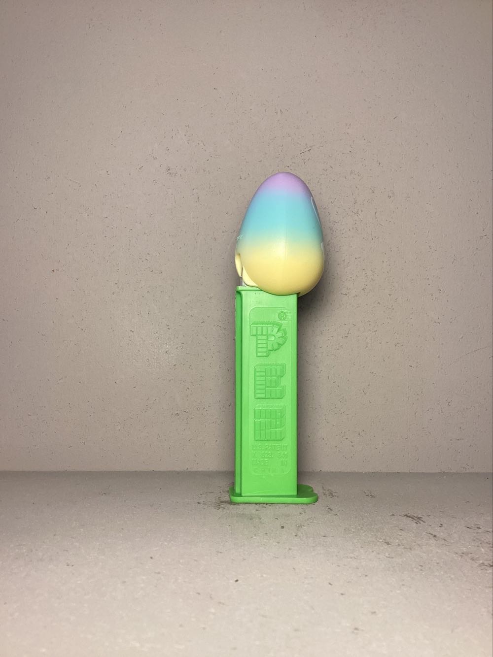 Easter- Easter Egg - Holiday pez collectible - Main Image 2