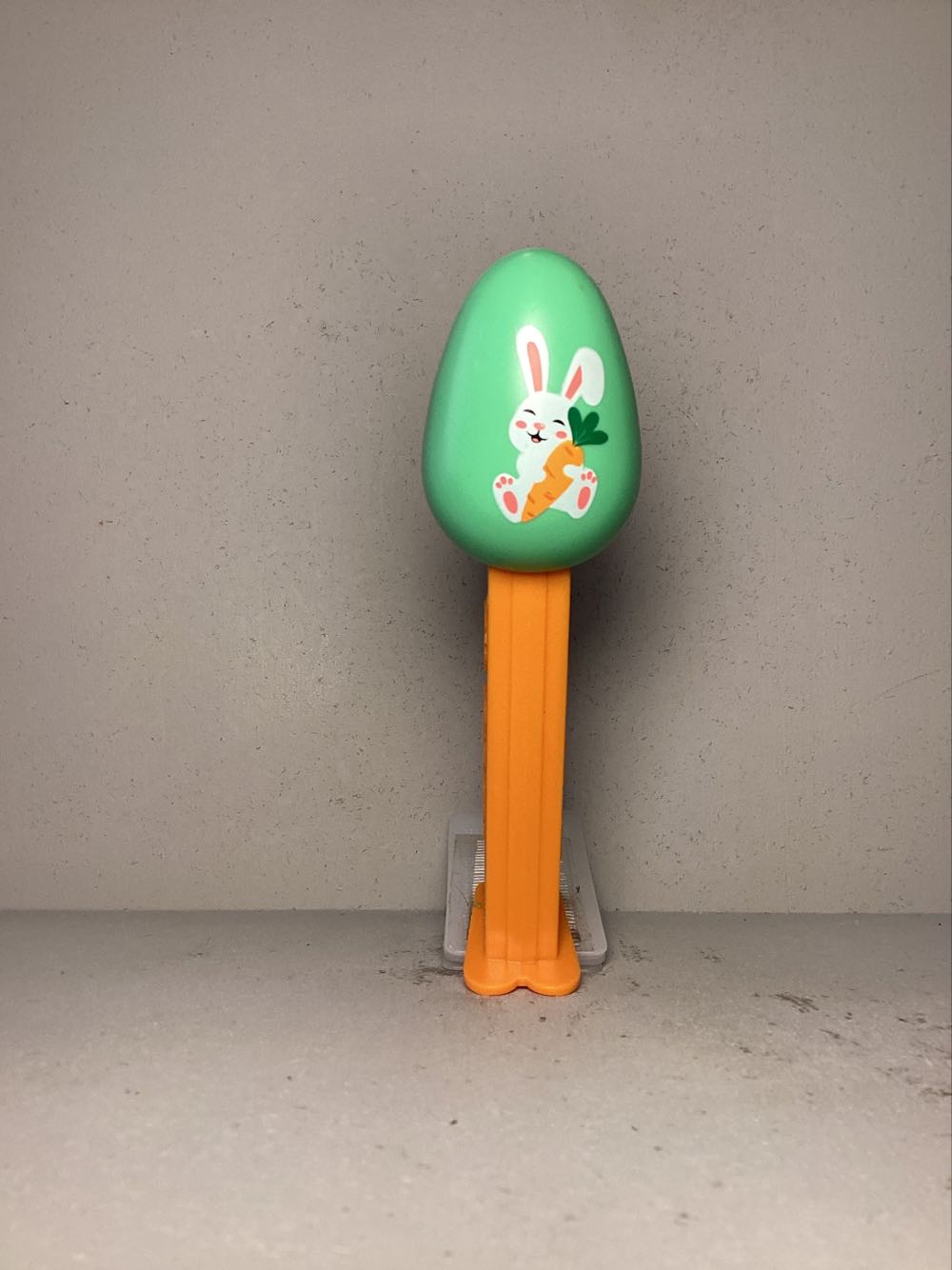 Bugz - Barney Beetle, missing antennas,blue head, orange eyes, blue stem