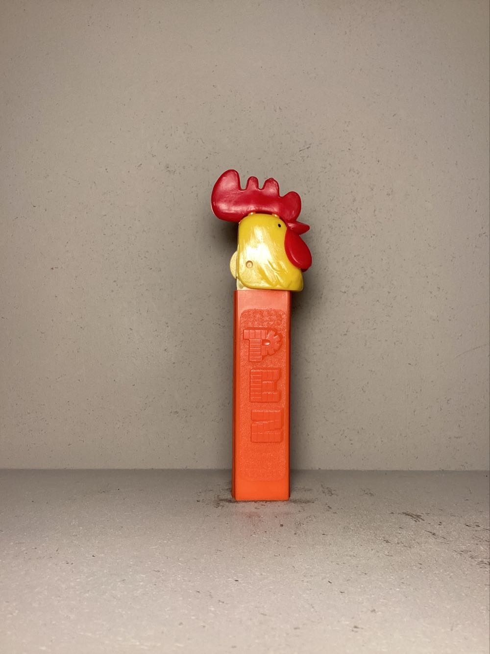 Easter- Rooster - Holiday pez collectible - Main Image 2