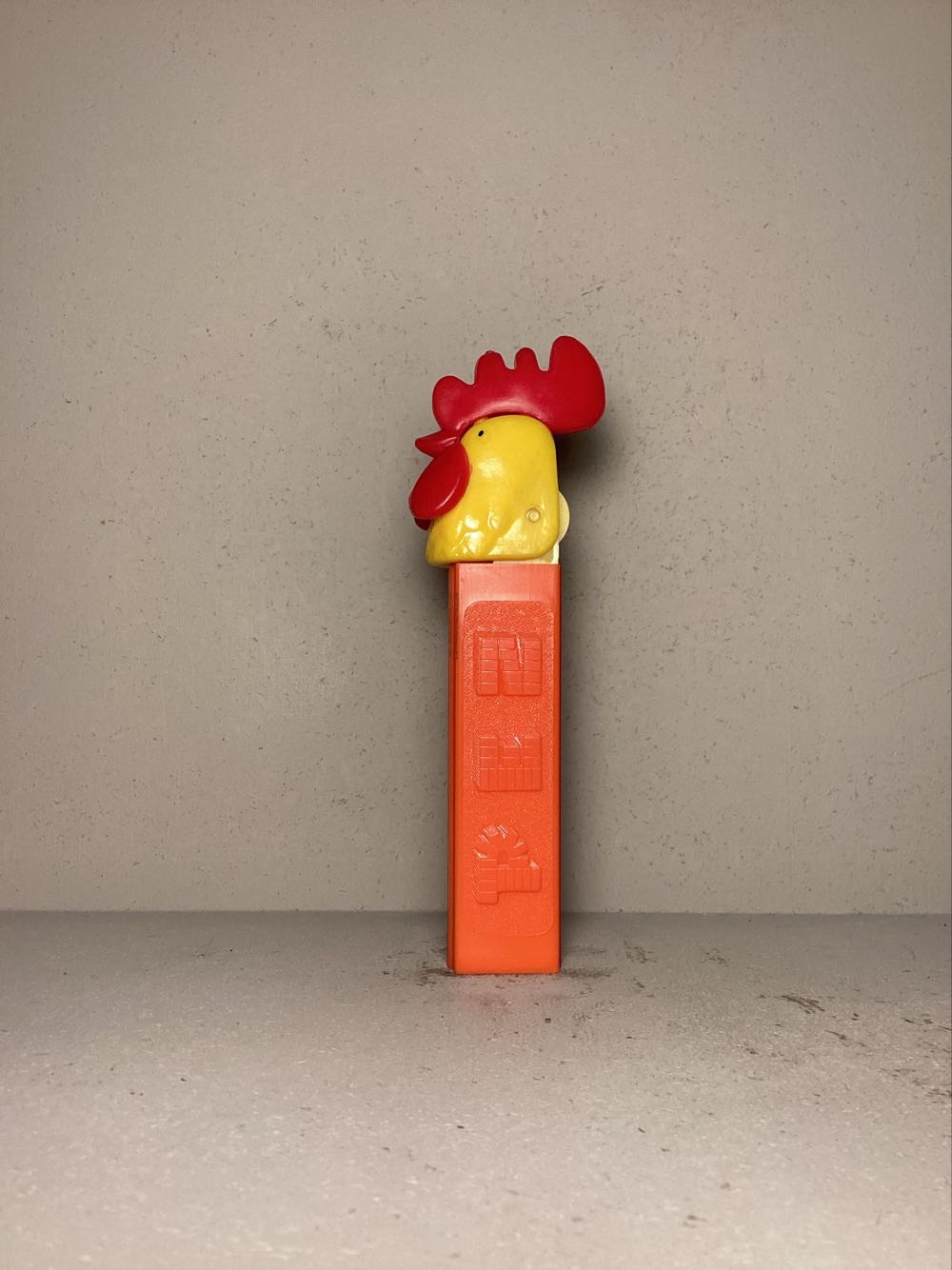 Easter- Rooster - Holiday pez collectible - Main Image 4