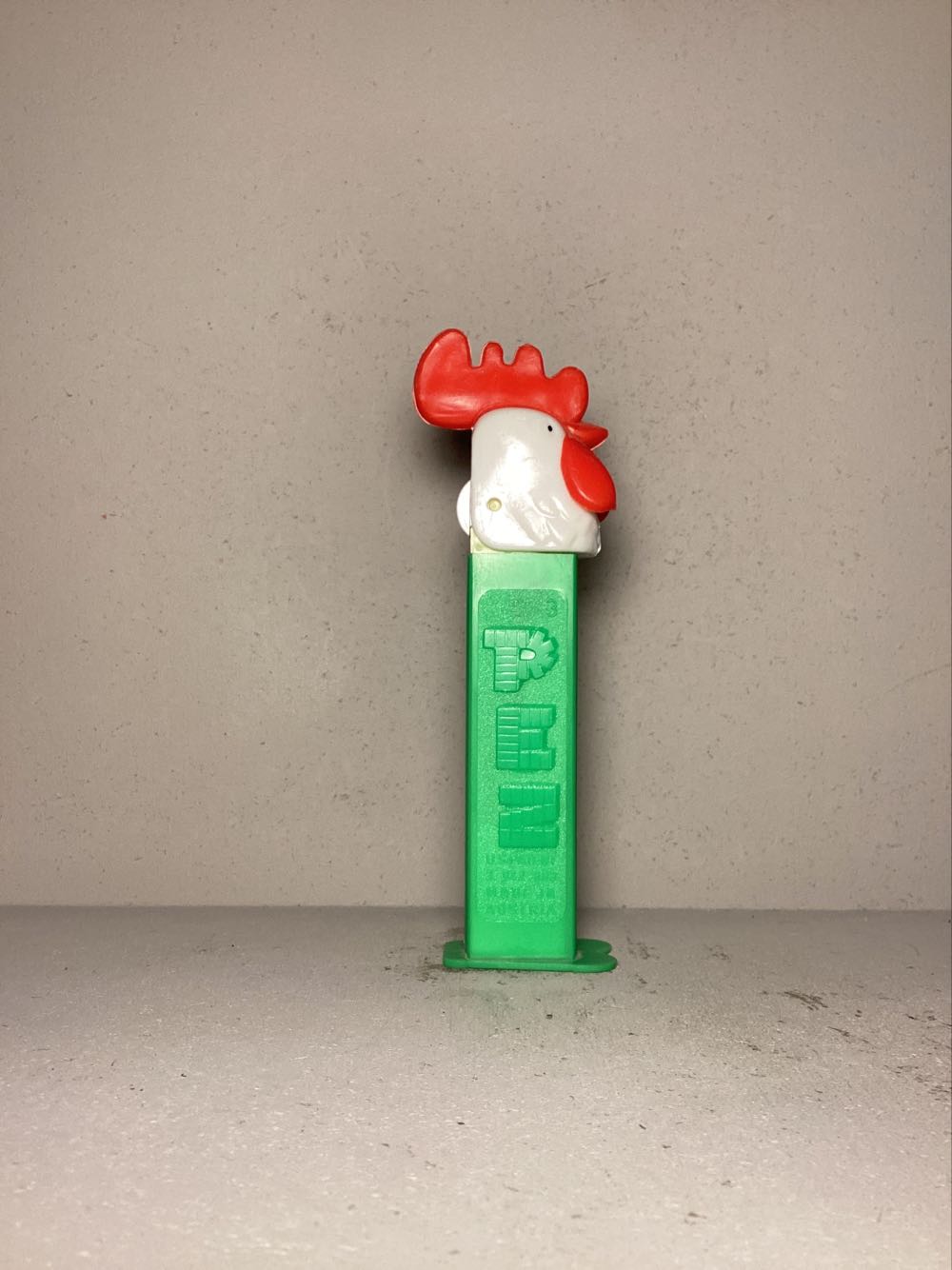 Easter- Rooster - Holiday pez collectible - Main Image 2