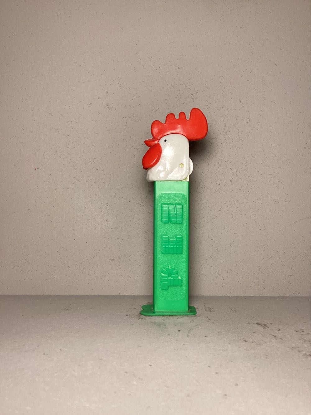 Easter- Rooster - Holiday pez collectible - Main Image 4