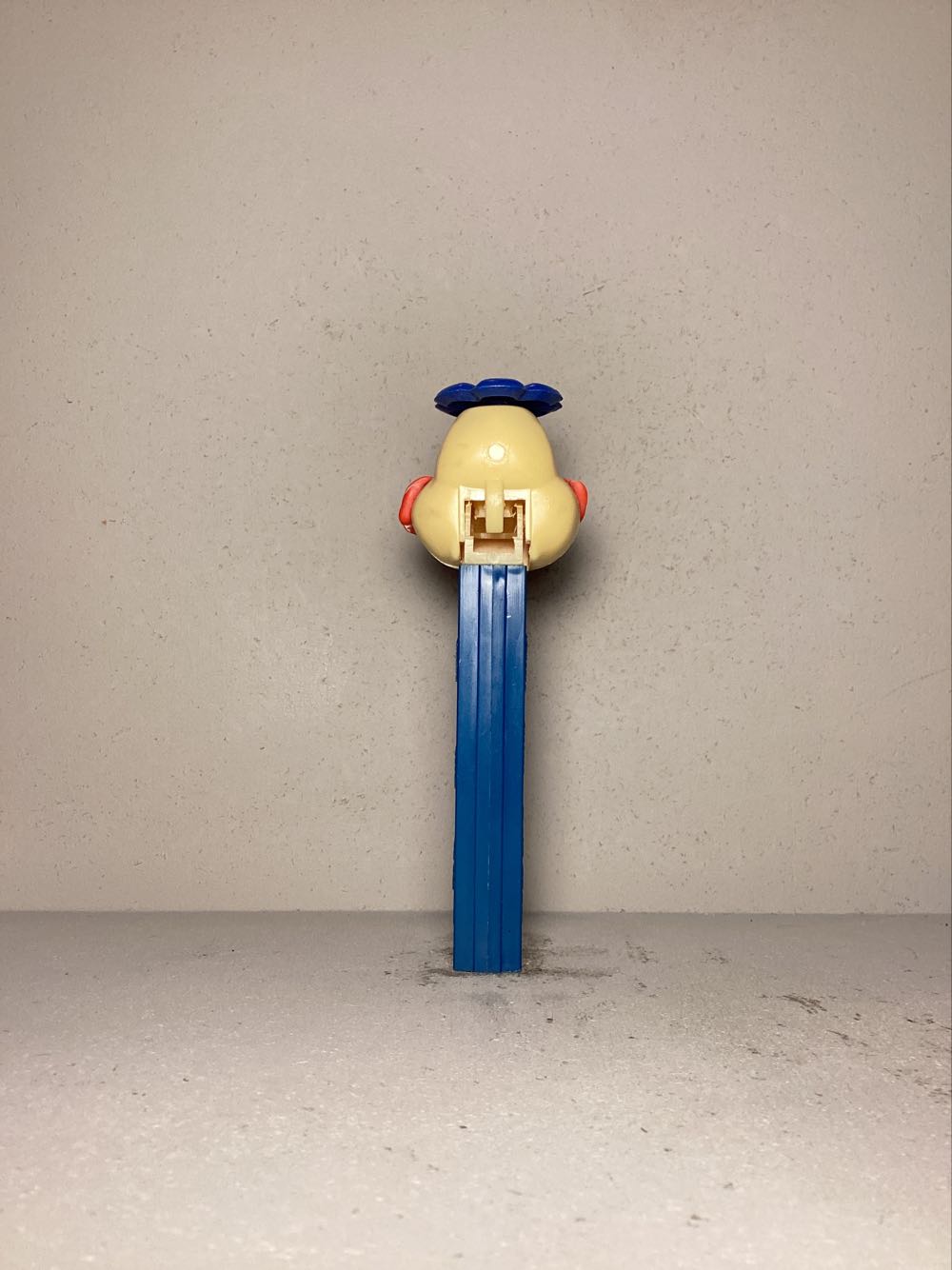 Easter- Duck with Flower - Holiday pez collectible - Main Image 3