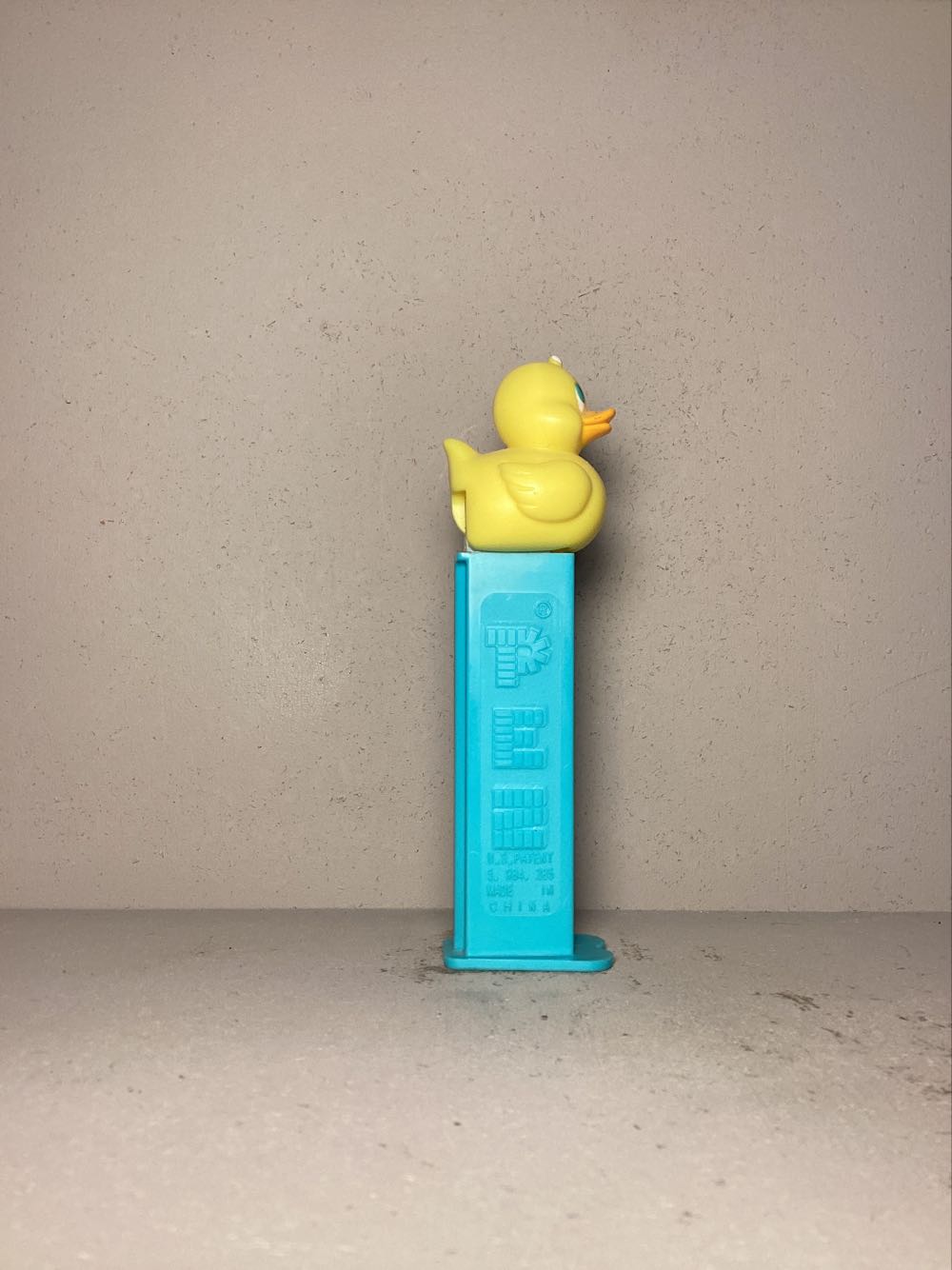 Easter- Hippity Hoppities Duck A - Holiday pez collectible - Main Image 2