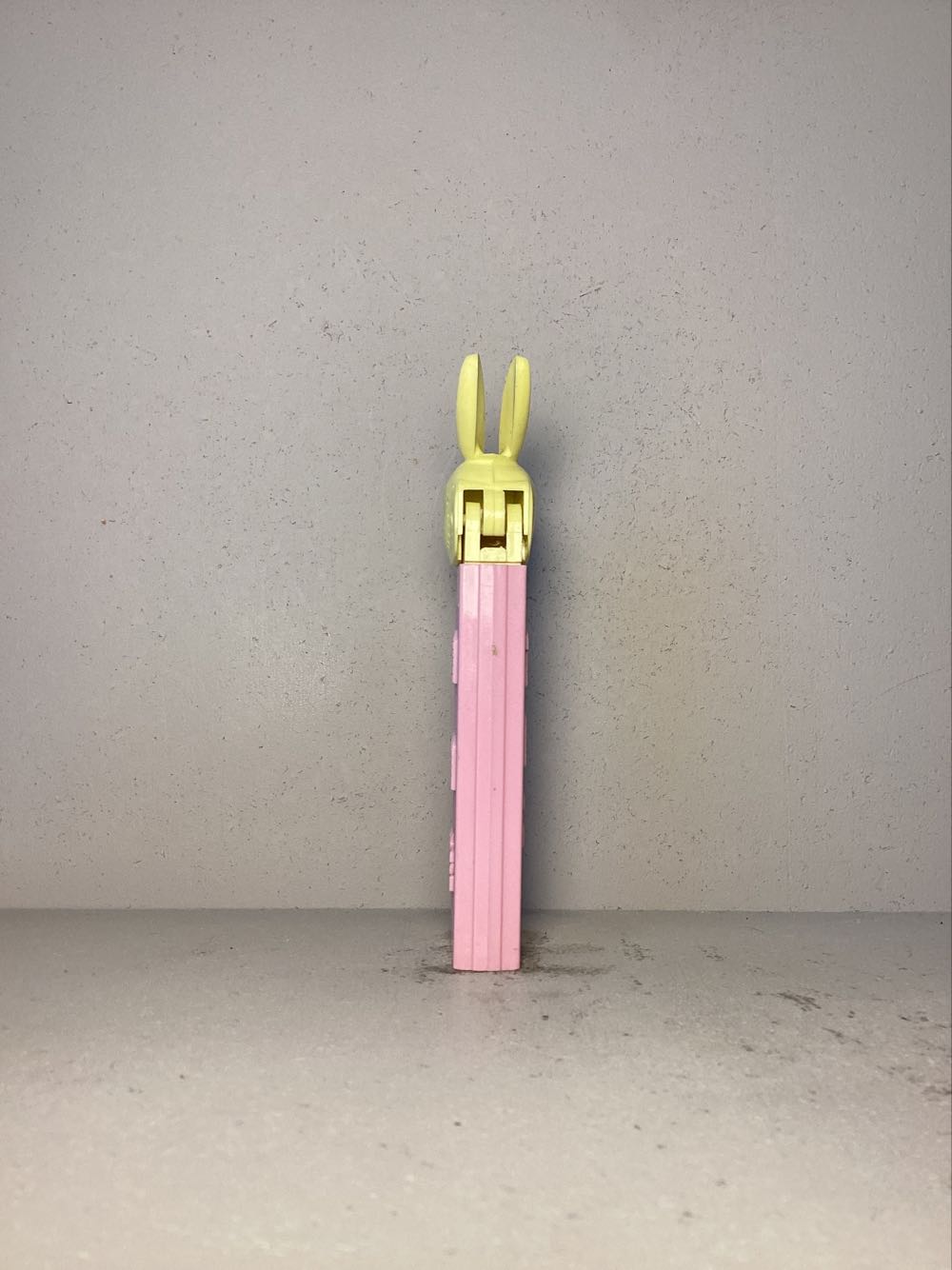 Easter- Easter Bunny A - Holiday pez collectible - Main Image 3