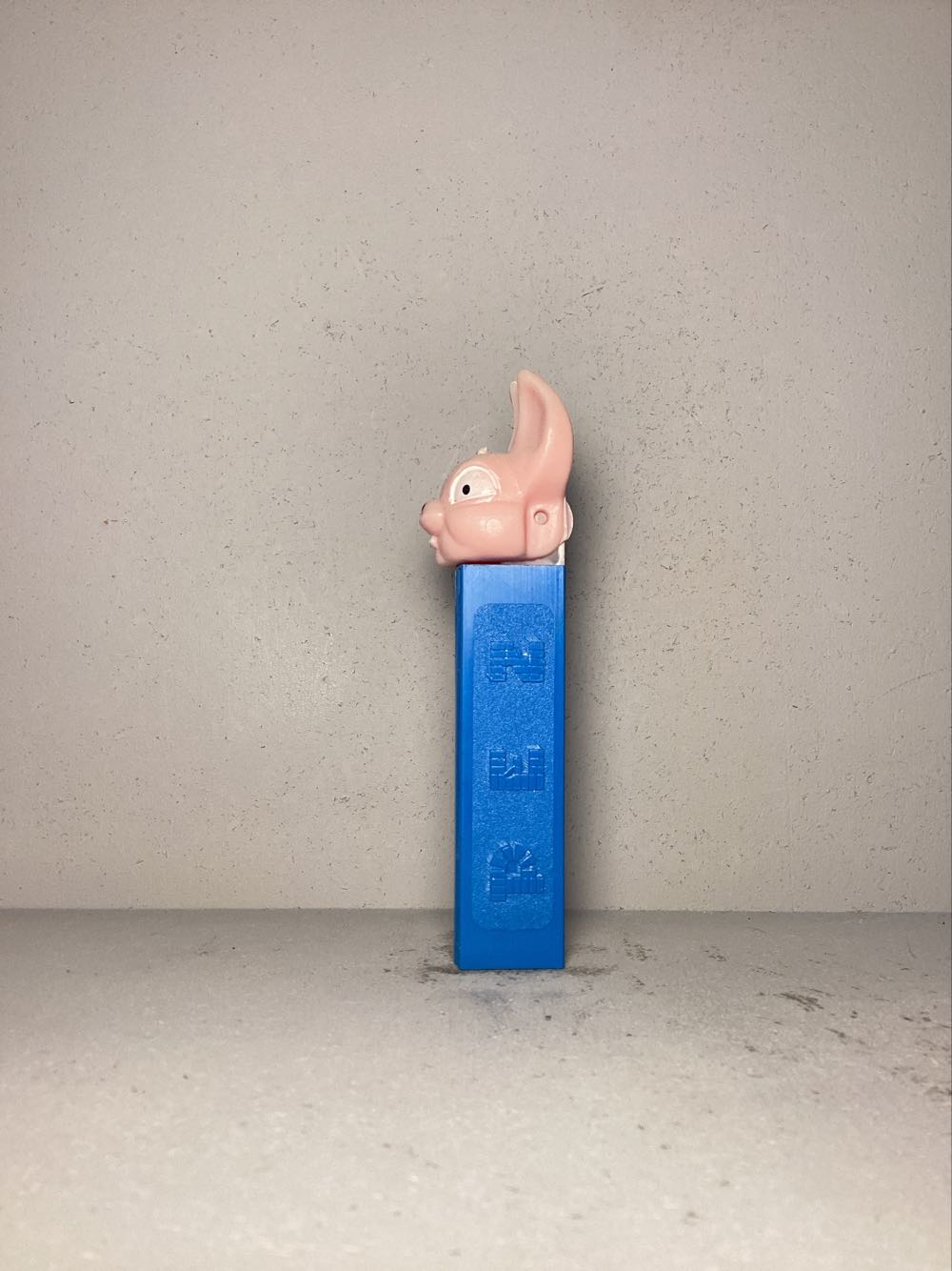 Easter- Fat Ear Bunny 3.9 - Holiday pez collectible - Main Image 4