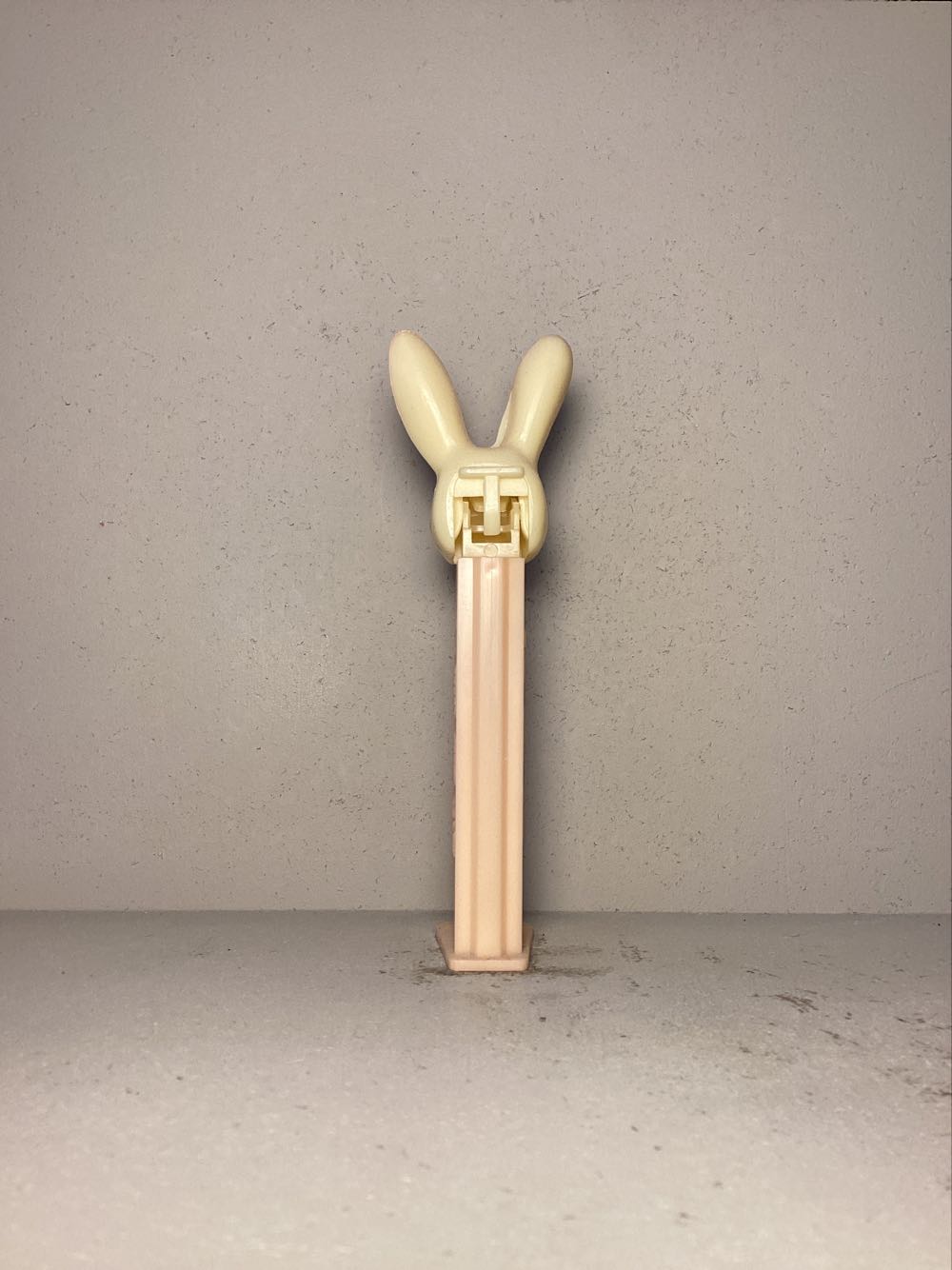 Easter- Easter Bunny D- Long Ears - Holiday pez collectible - Main Image 3