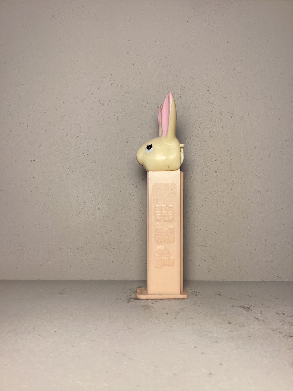 Easter- Easter Bunny D- Long Ears - Holiday pez collectible - Main Image 4