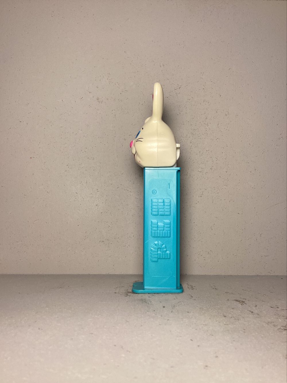 Easter- Easter Bunny E - Holiday pez collectible - Main Image 4