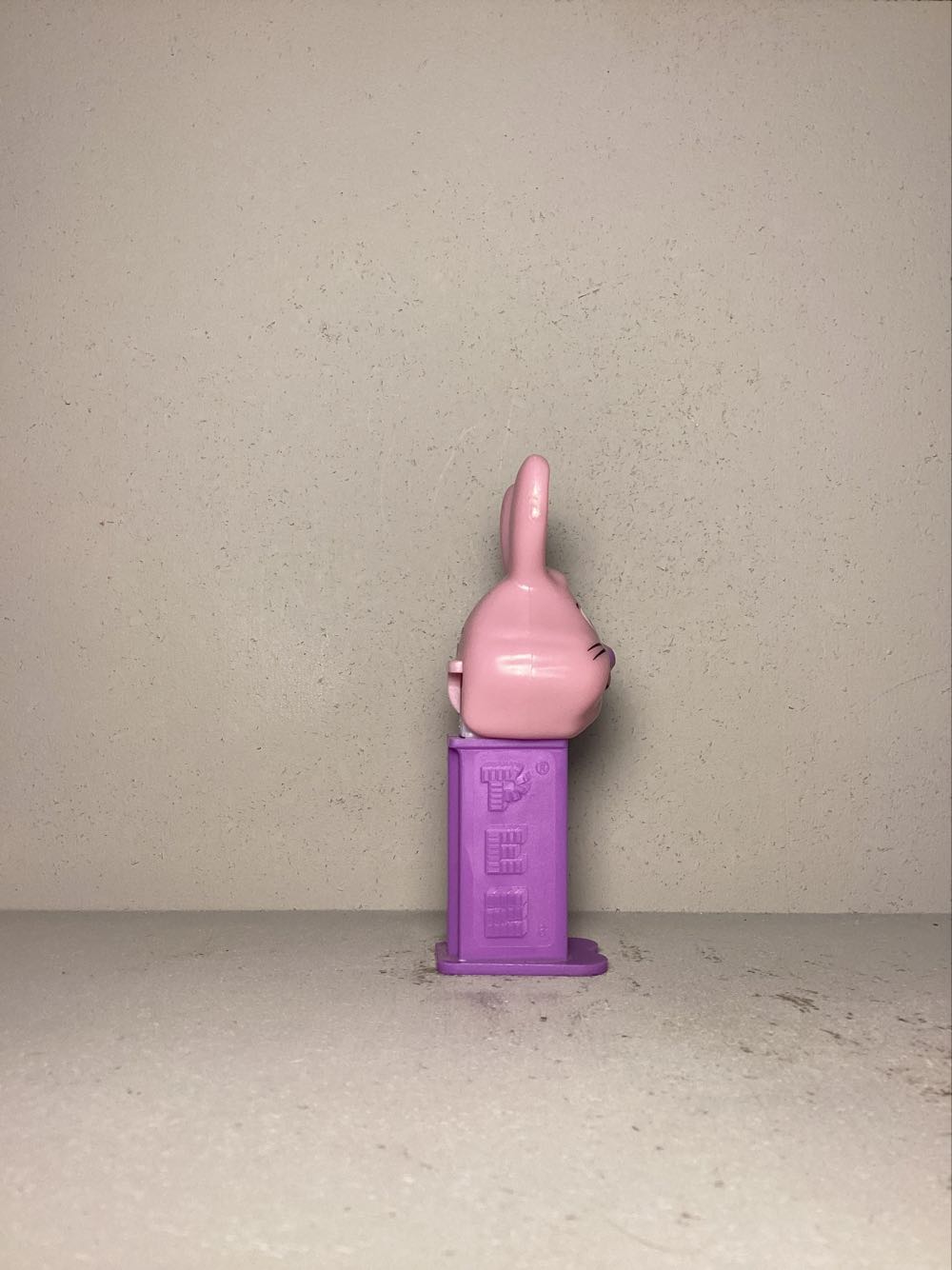 Easter- Easter Bunny E - Holiday pez collectible - Main Image 2