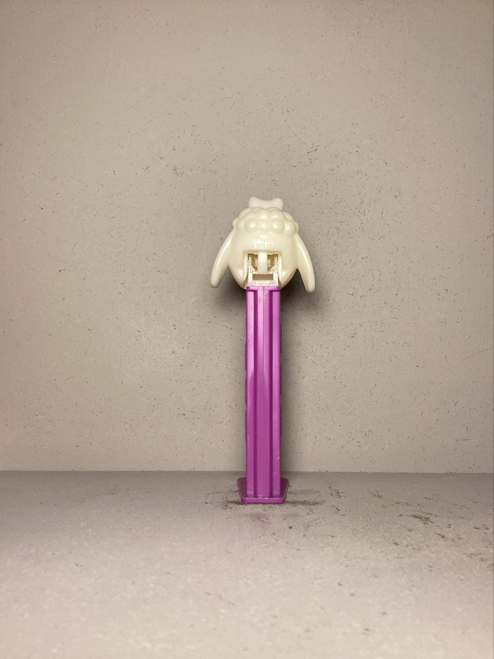 Easter- Lamb B - Holiday pez collectible - Main Image 3
