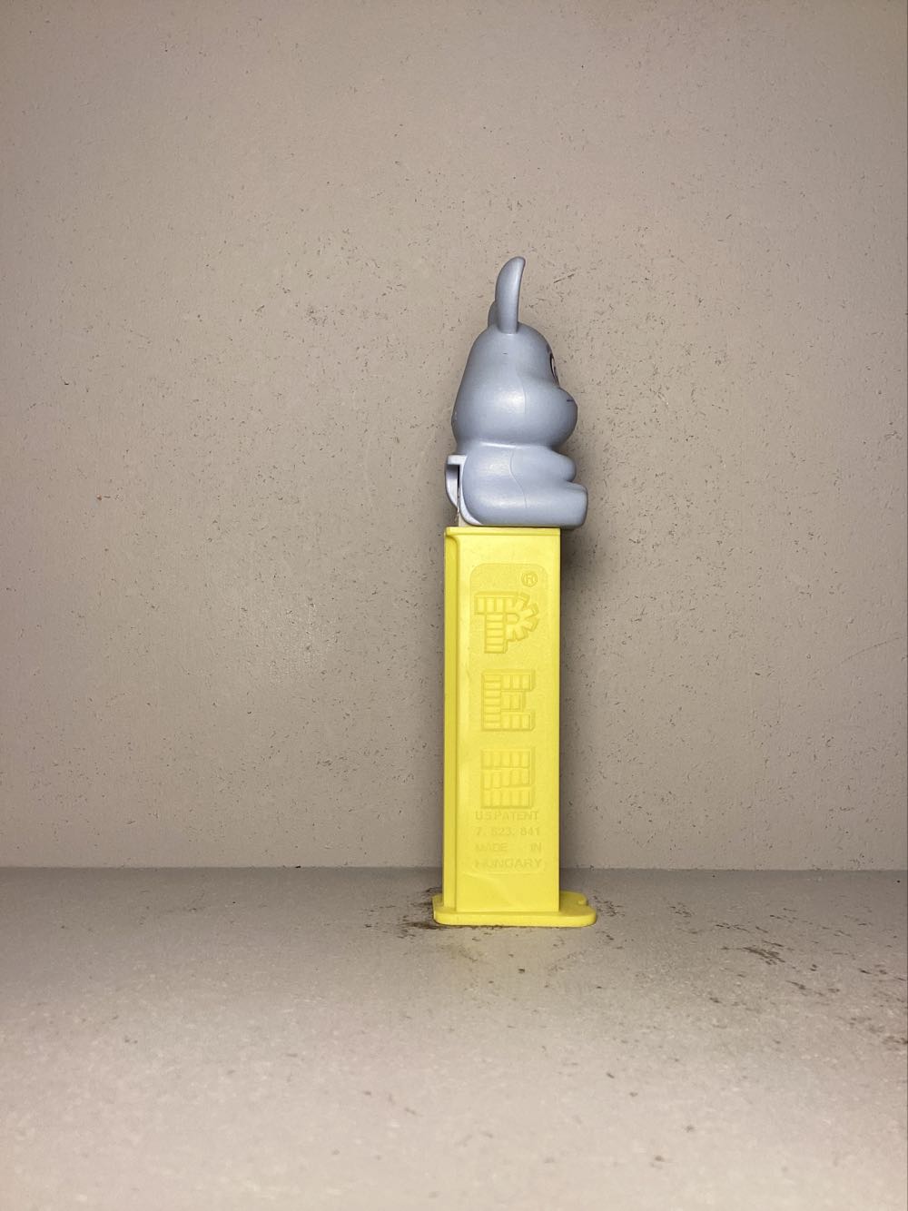 Easter- Easter Bunny G, Sitting Legs Forward - Holiday pez collectible - Main Image 2