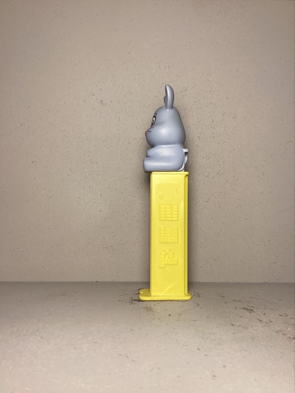 Easter- Easter Bunny G, Sitting Legs Forward - Holiday pez collectible - Main Image 4