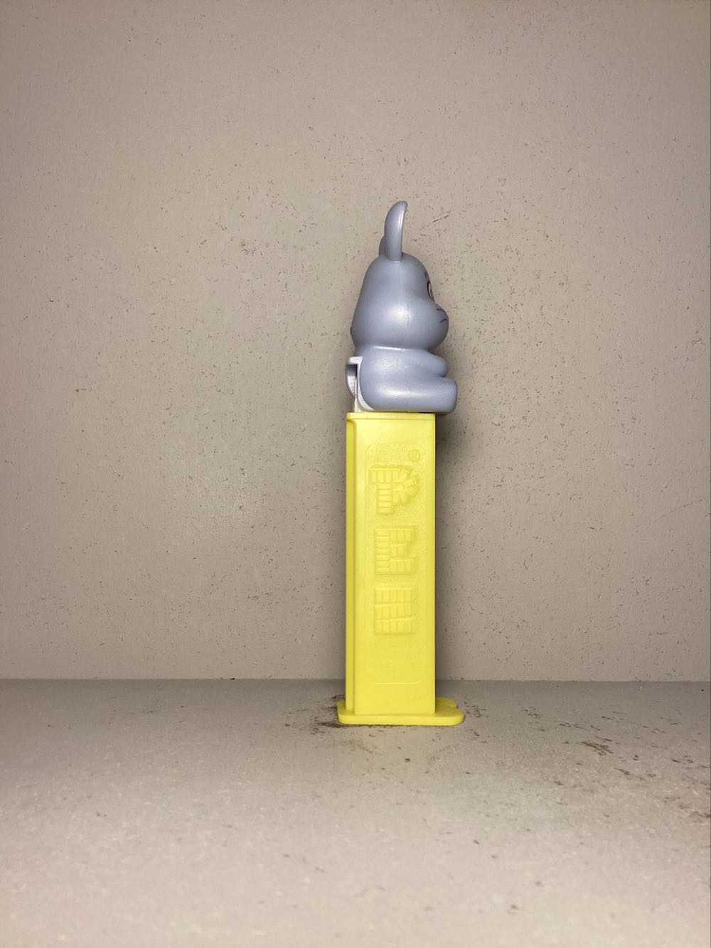 Easter- Easter Bunny G, Sitting Legs Forward - Holiday pez collectible - Main Image 2