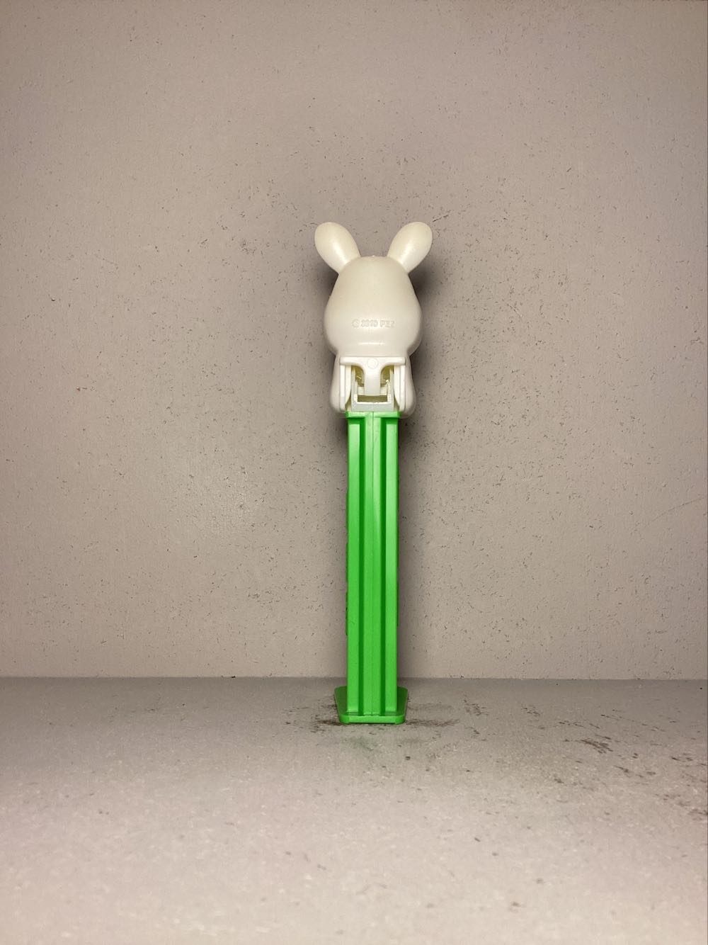 Easter- Easter Bunny G, Sitting Legs Forward - Holiday pez collectible - Main Image 3