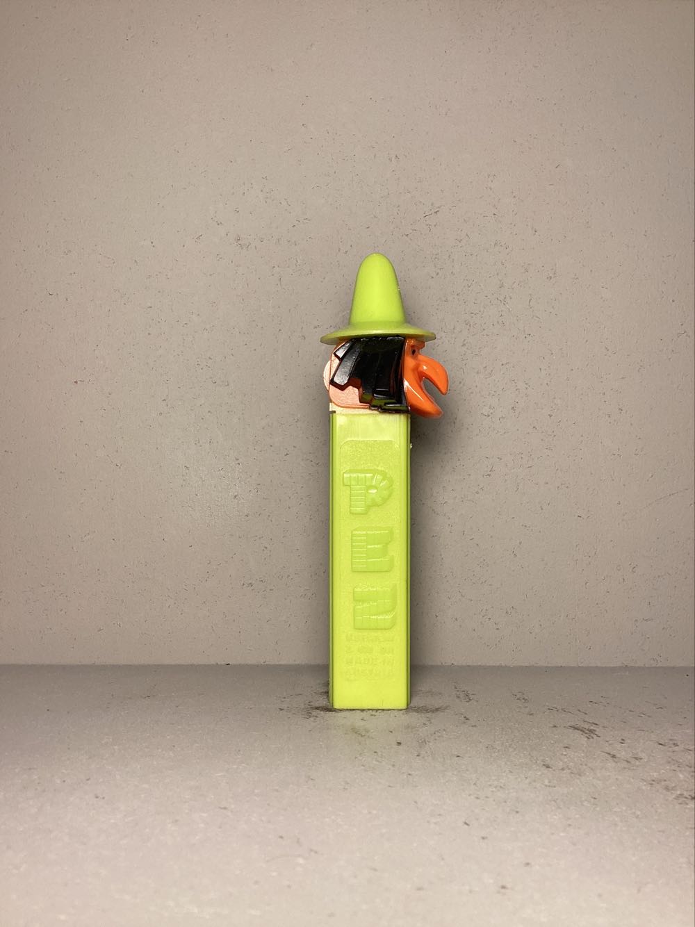 Halloween- Witch C, 3 Piece - Holiday pez collectible - Main Image 2
