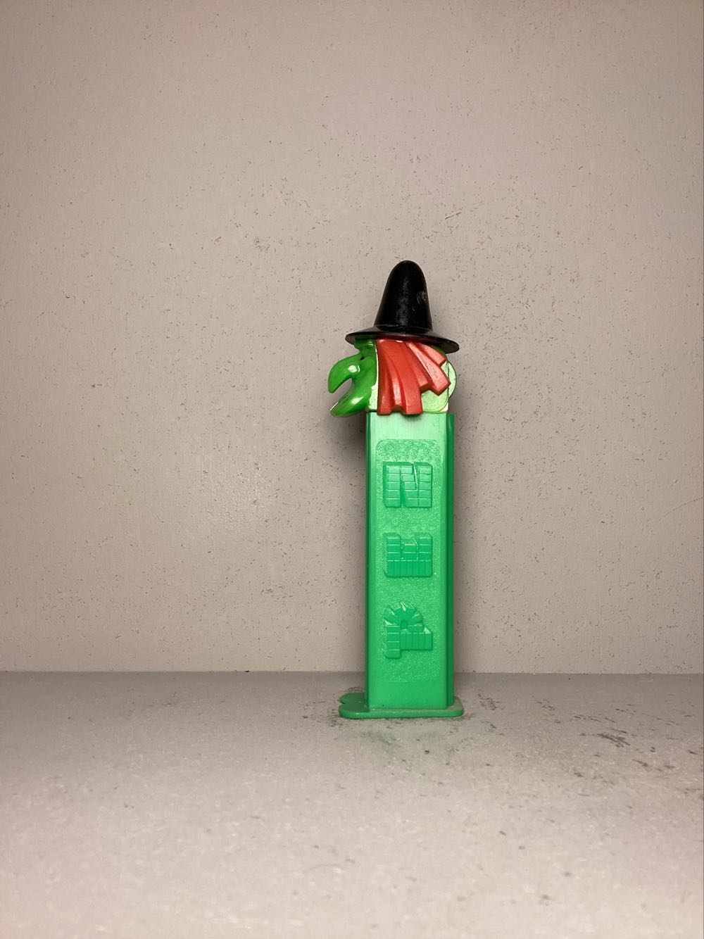 Halloween- Witch C, 3 Piece - Holiday pez collectible - Main Image 4