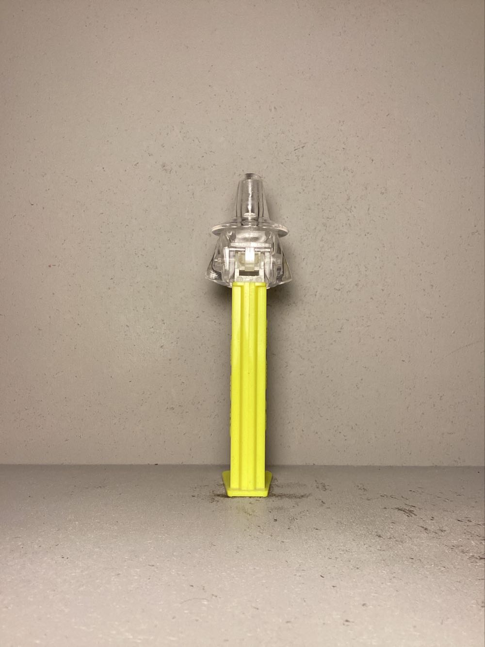 Halloween- Witch D - Holiday pez collectible - Main Image 3