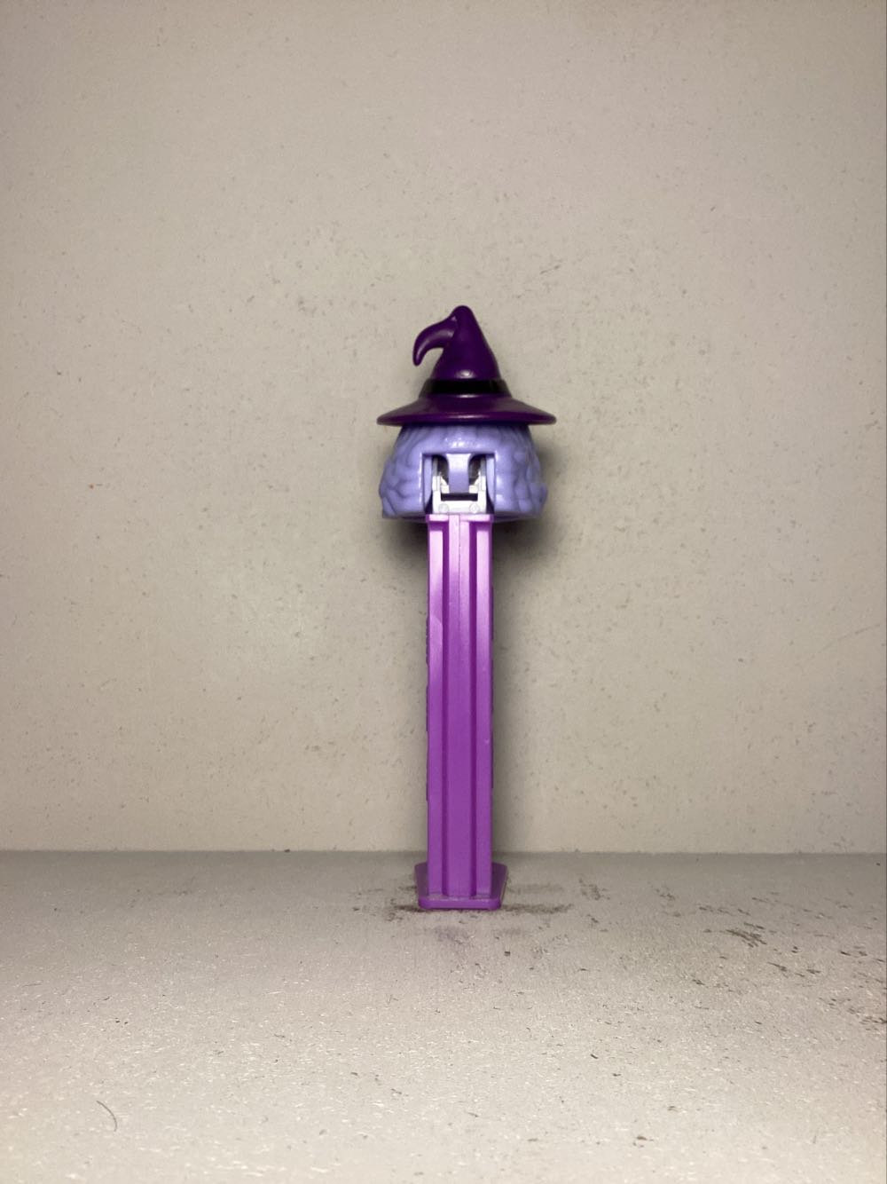 Halloween- Witch F - Holiday pez collectible - Main Image 3