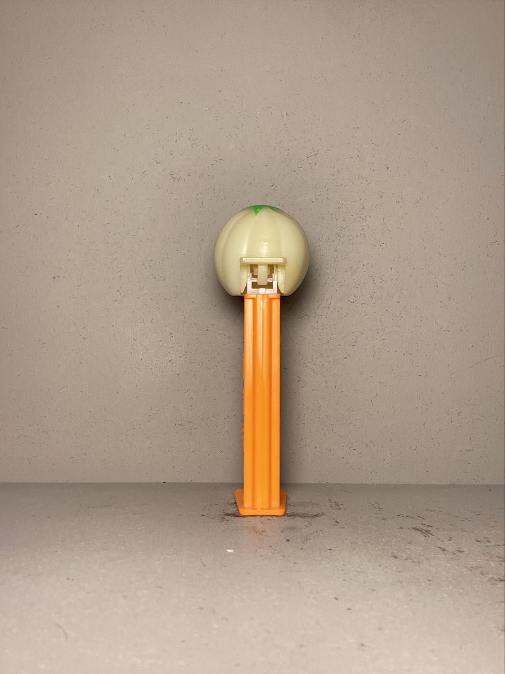 Halloween- Pumpkin C - Holiday pez collectible - Main Image 3