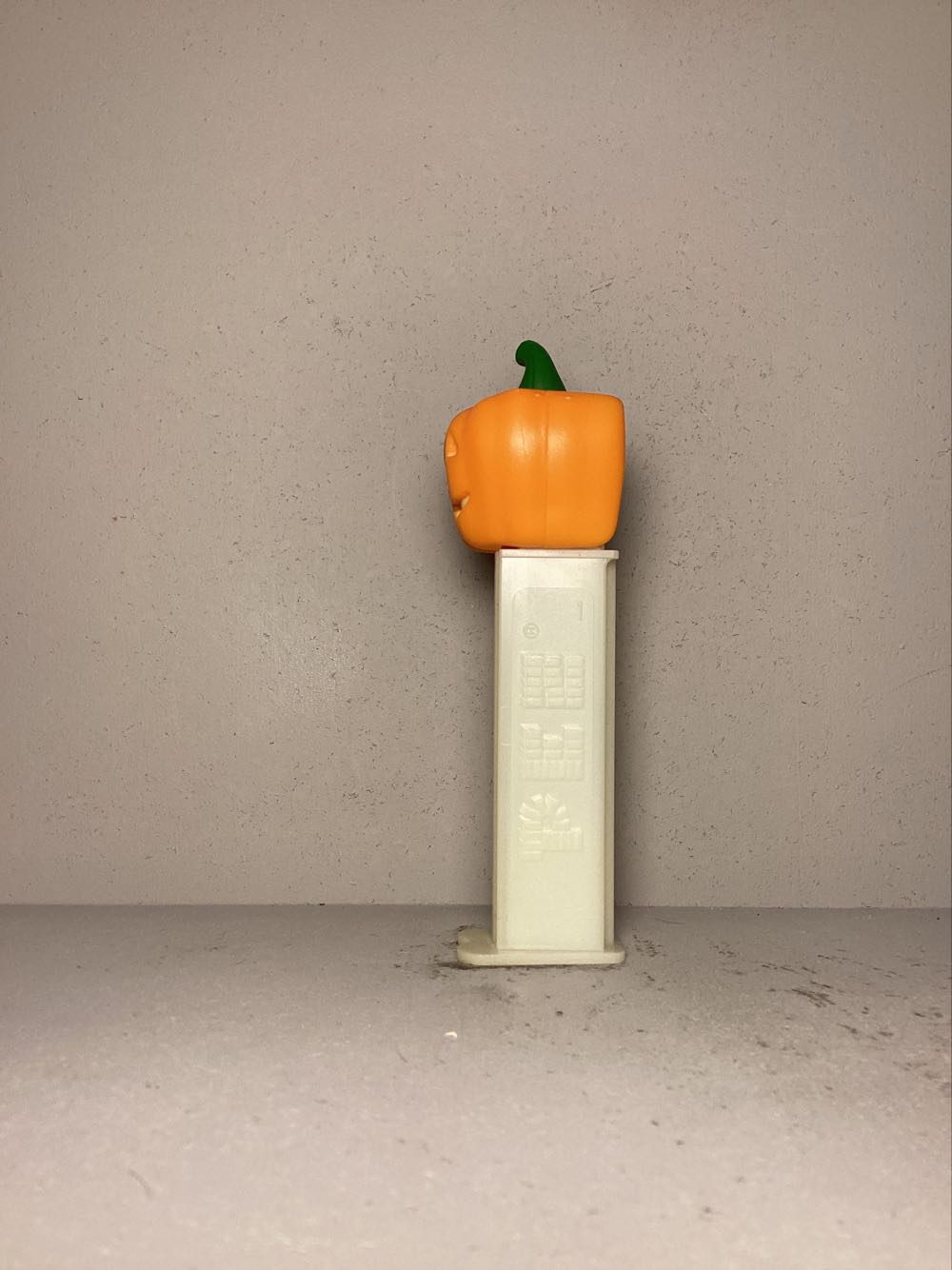Halloween- Pumpkin E - Holiday pez collectible - Main Image 4