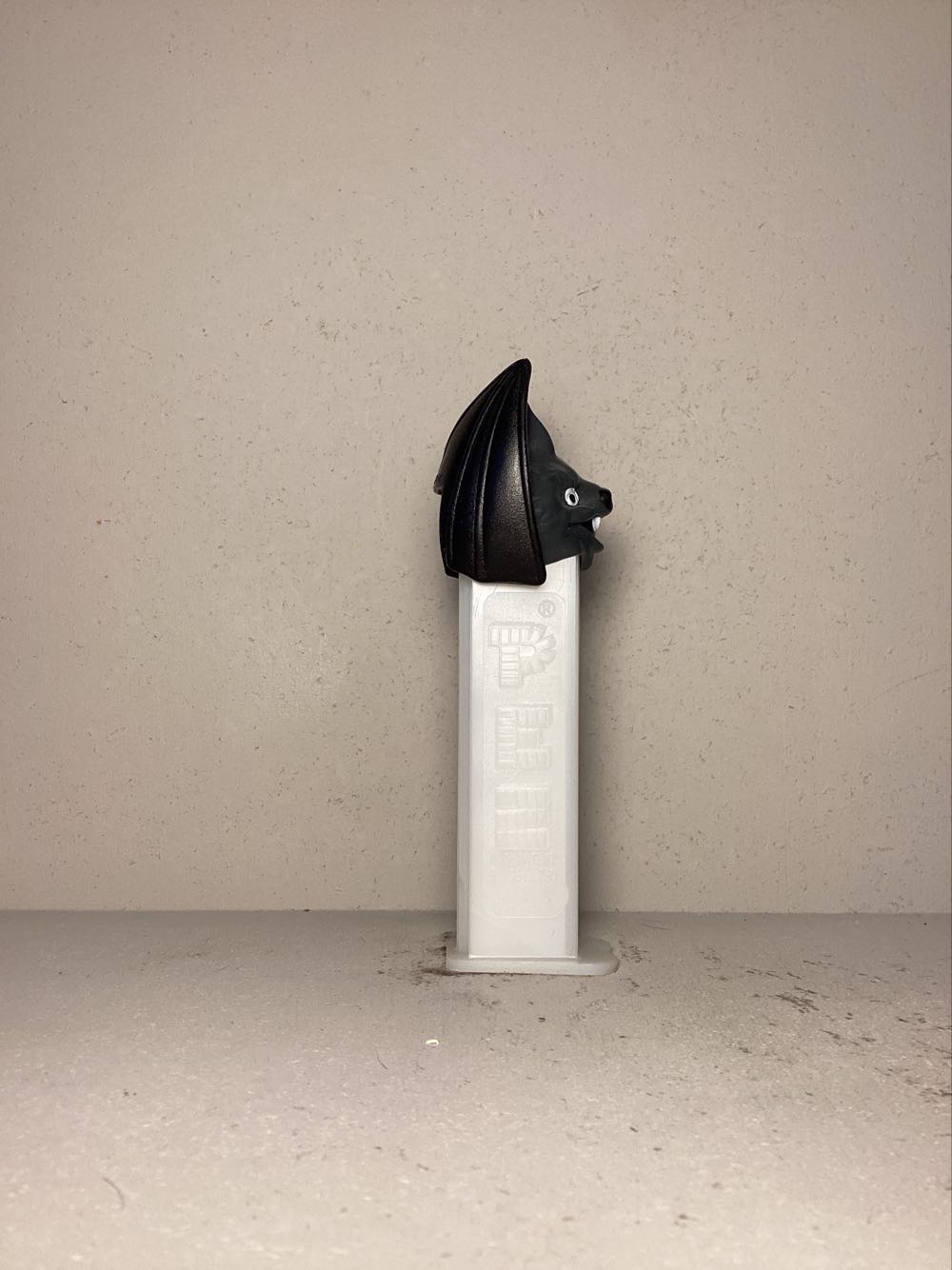 Halloween- Bat A - Holiday pez collectible - Main Image 2