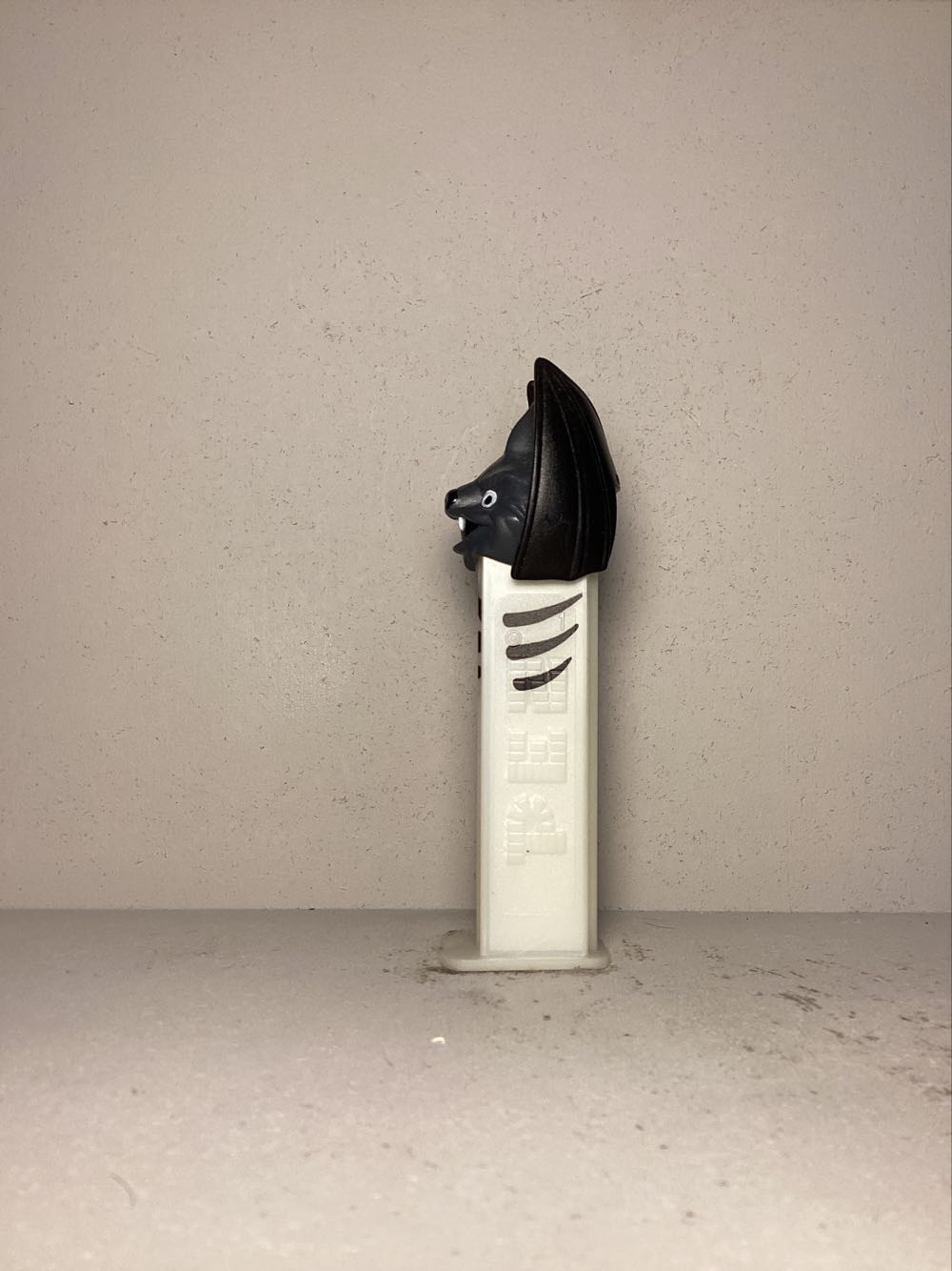 Halloween- Bat A - Holiday pez collectible - Main Image 4