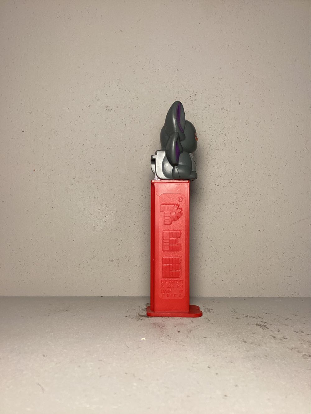 Halloween - Bat - Holiday pez collectible - Main Image 2