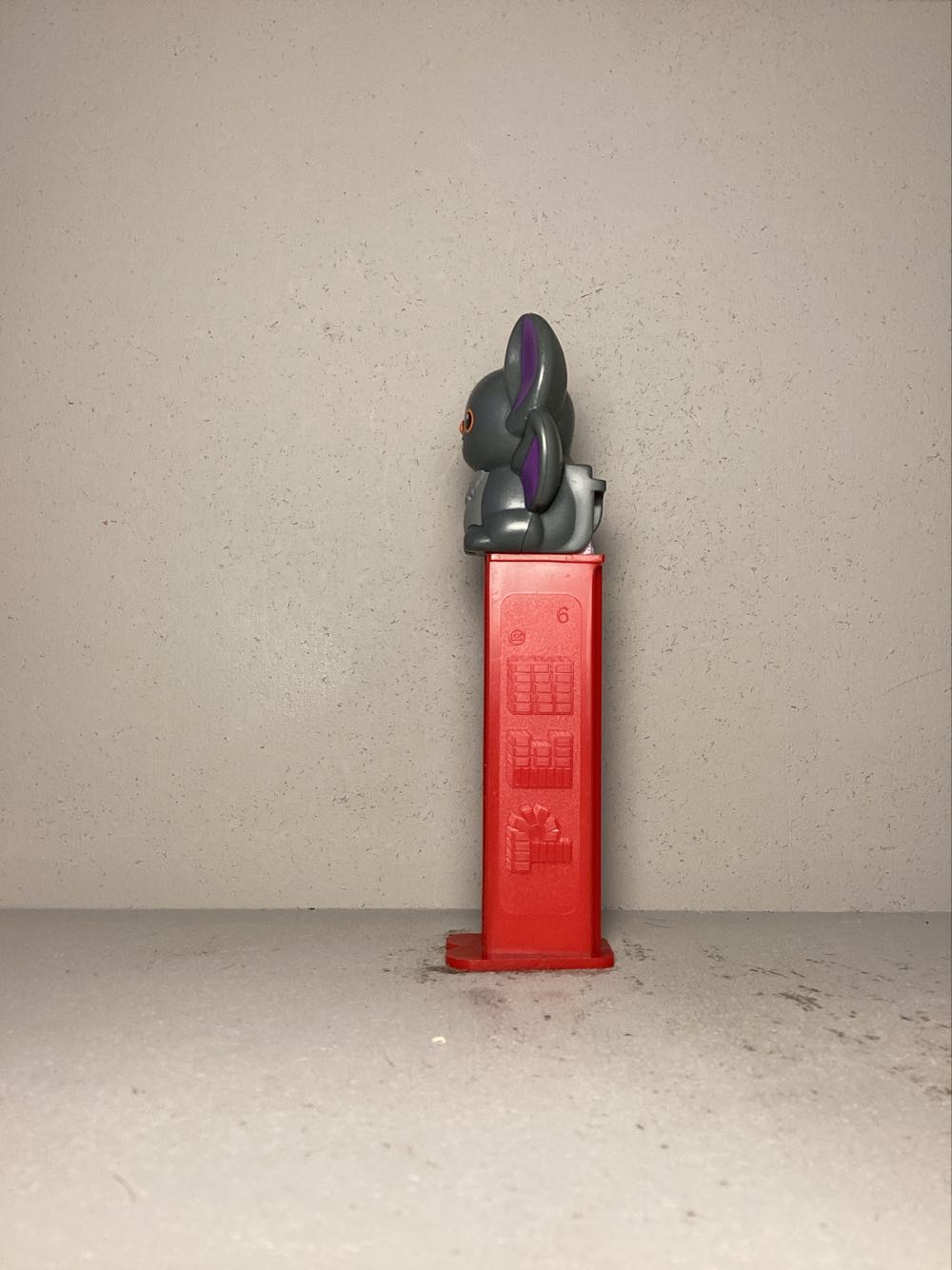 Halloween - Bat - Holiday pez collectible - Main Image 4