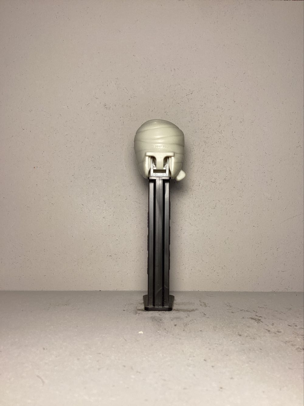 Halloween- Mummy B - Holiday pez collectible - Main Image 3
