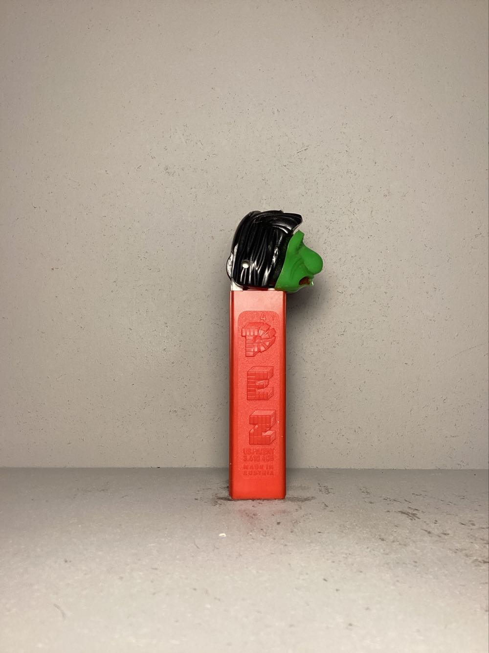 Halloween- Mr. Ugly - Holiday pez collectible - Main Image 2
