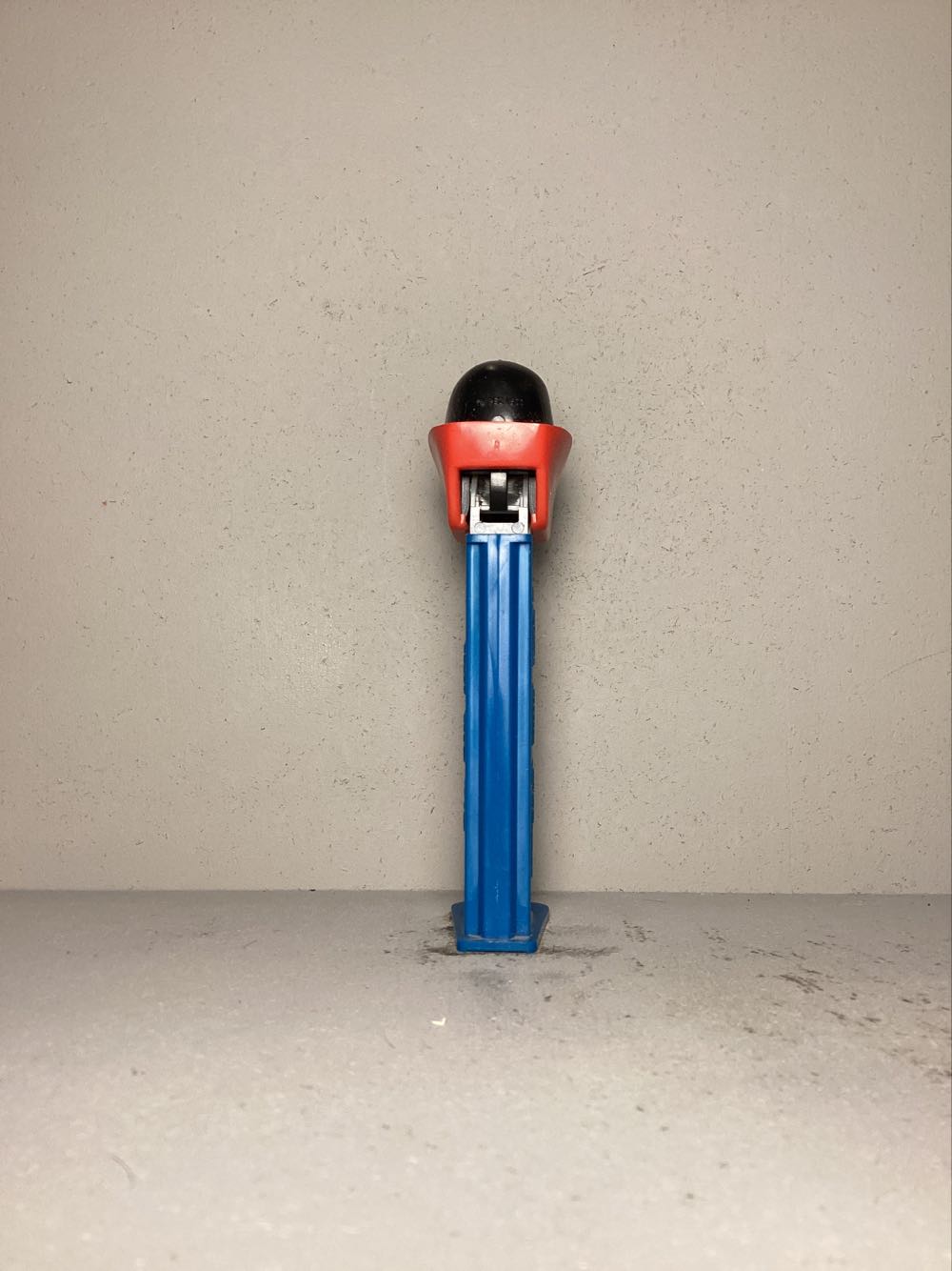 Halloween- Skull B - Holiday pez collectible - Main Image 3