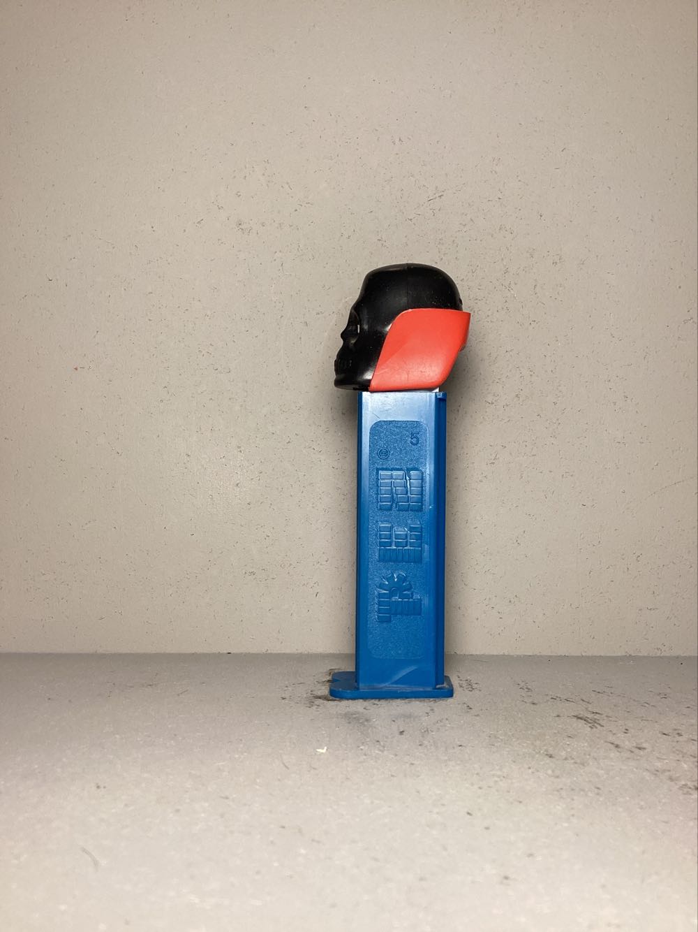 Halloween- Skull B - Holiday pez collectible - Main Image 4