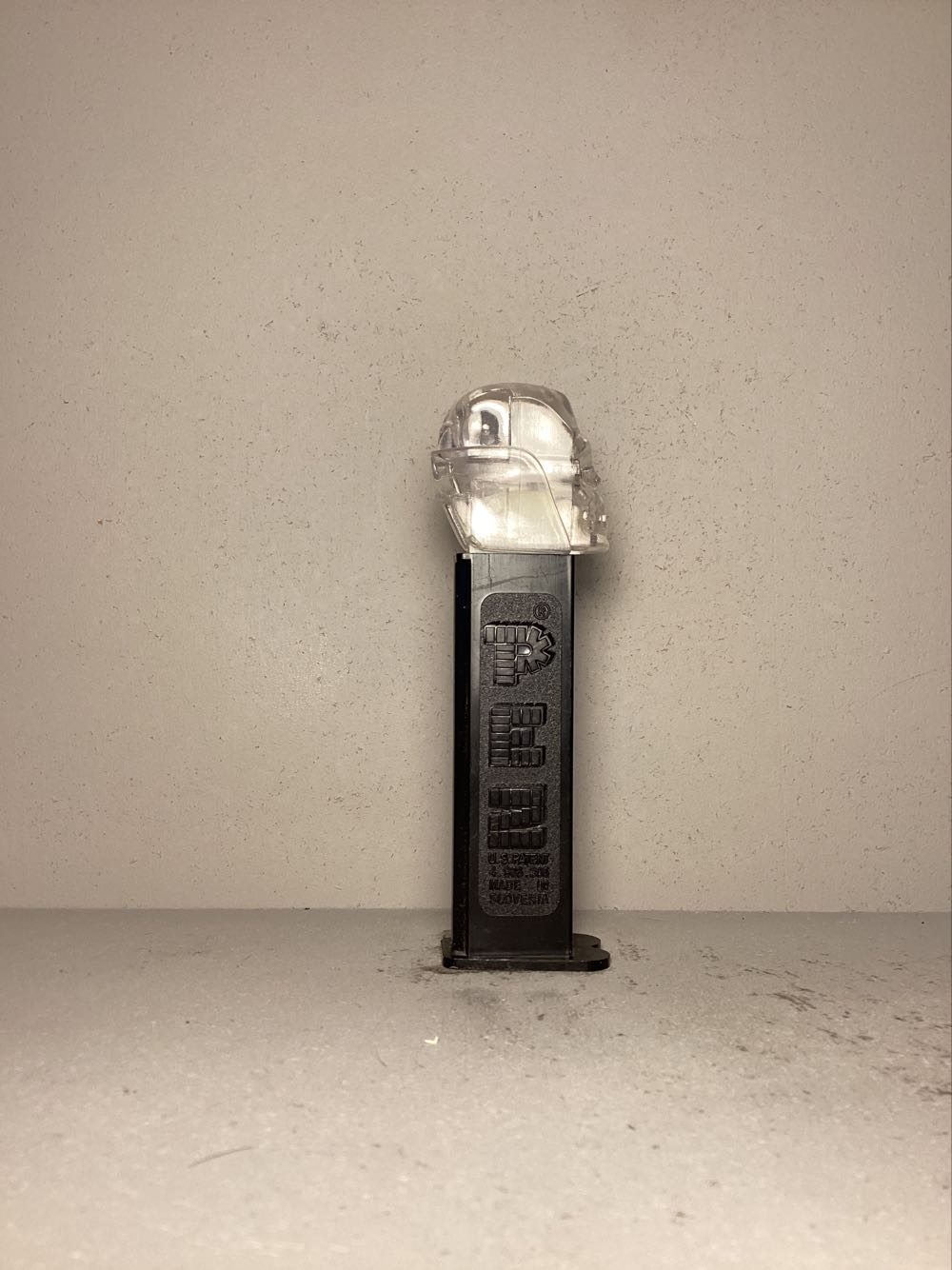 Halloween- Skull B - Holiday pez collectible - Main Image 2