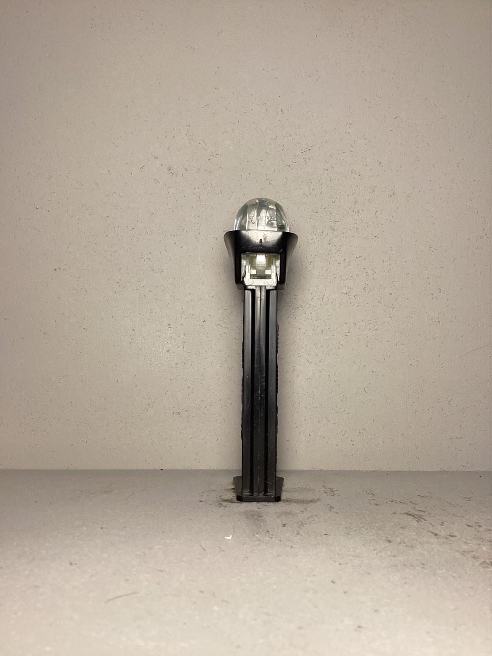 Halloween- Skull B - Holiday pez collectible - Main Image 3